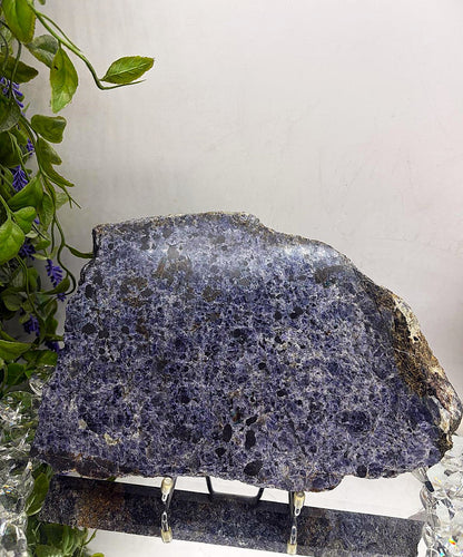 Iolite – The Visionary Stone of Inner Truth and Soul Navigation Crystal Wellness