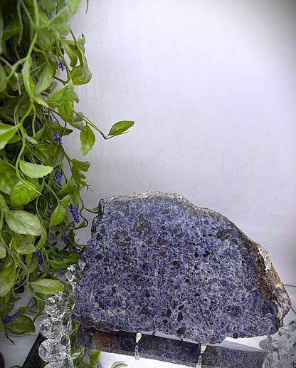 Iolite – The Visionary Stone of Inner Truth and Soul Navigation Crystal Wellness