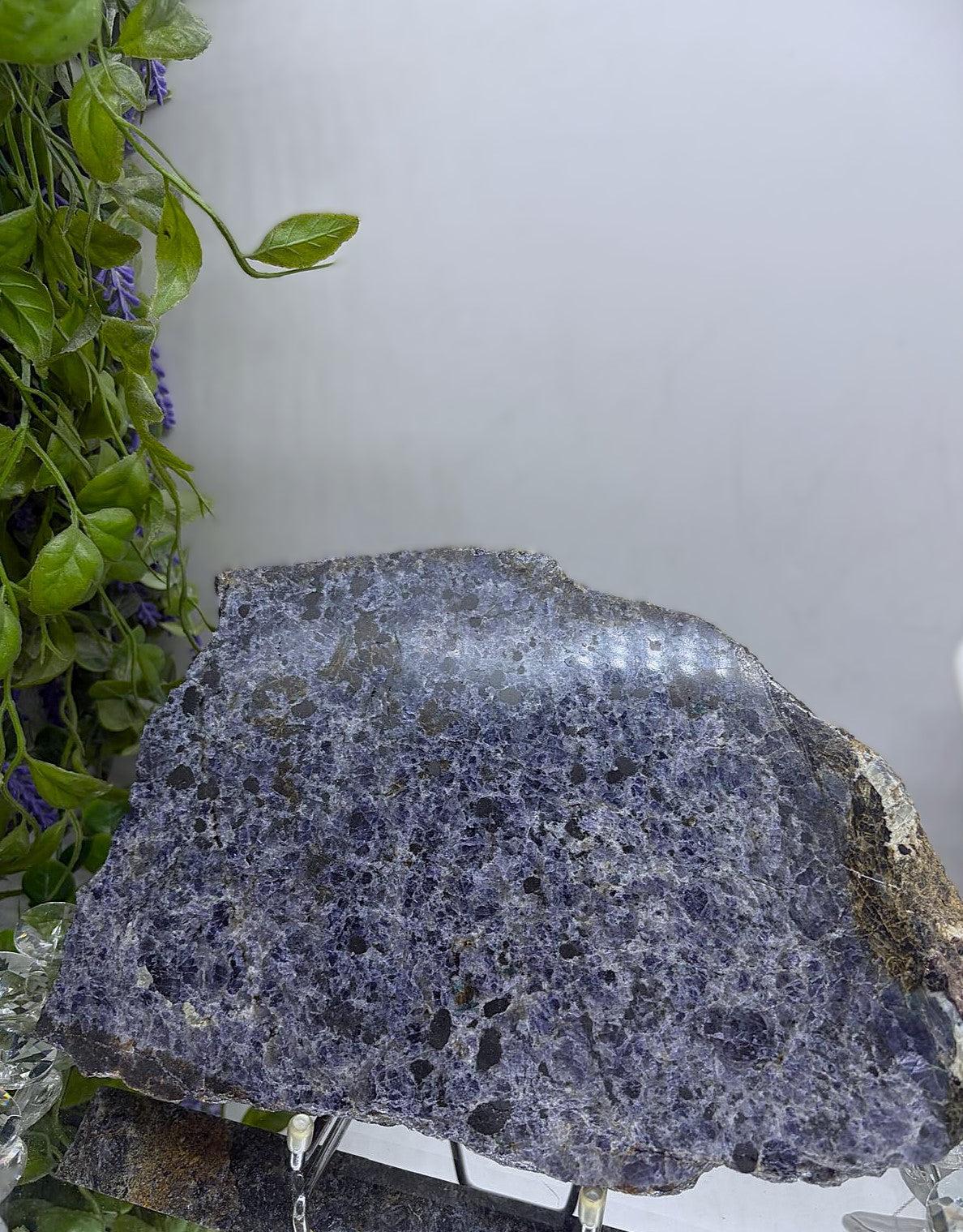 Iolite – The Visionary Stone of Inner Truth and Soul Navigation Crystal Wellness