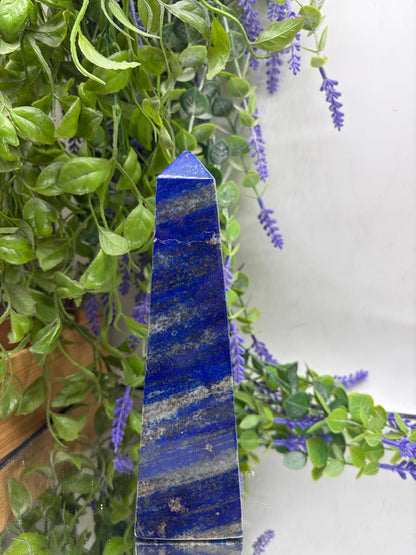 Lapis Lazuli Tower – Wisdom, Truth & Inner Vision 19 x 5 x 5 cm Crystal Wellness