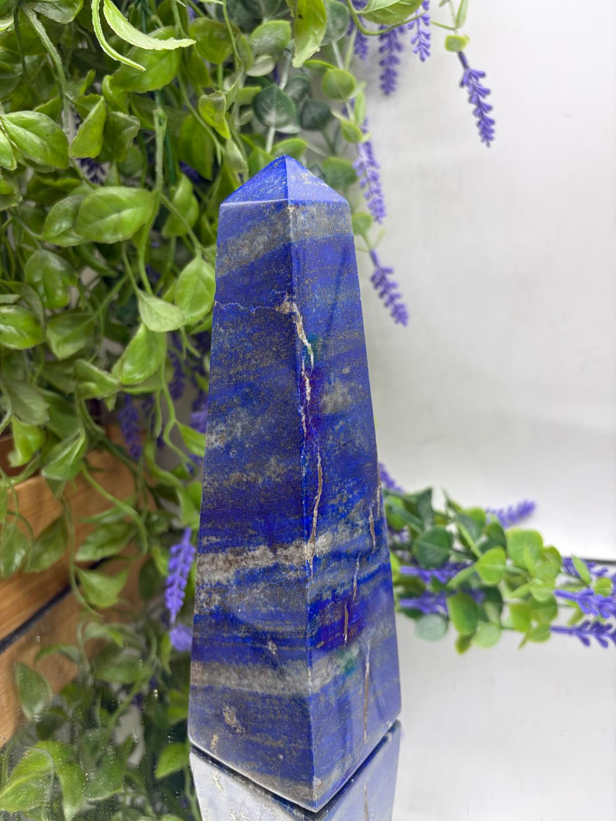 Lapis Lazuli Tower – Wisdom, Truth & Inner Vision 19 x 5 x 5 cm Crystal Wellness