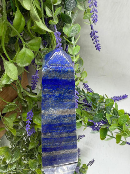 Lapis Lazuli Tower – Wisdom, Truth & Inner Vision 17 x 5 x 5 cm Crystal Wellness