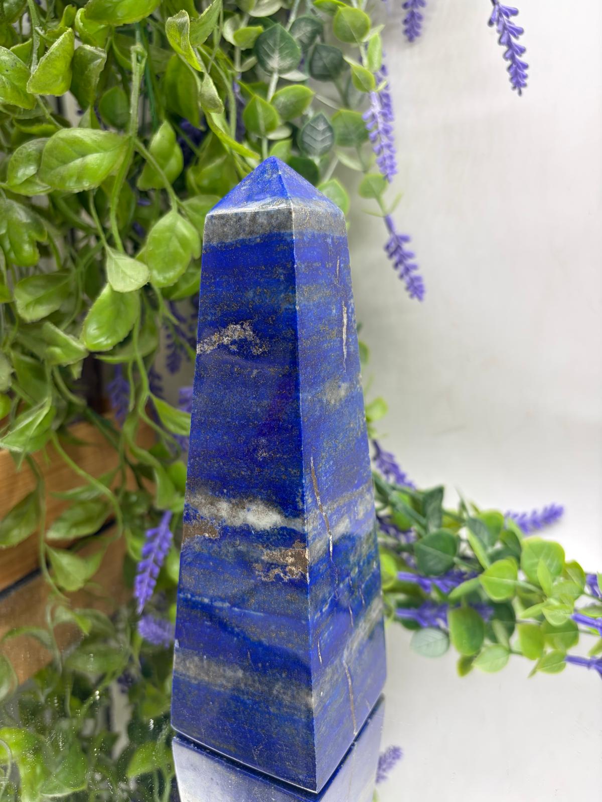 Lapis Lazuli Tower – Wisdom, Truth & Inner Vision 17 x 5 x 5 cm Crystal Wellness