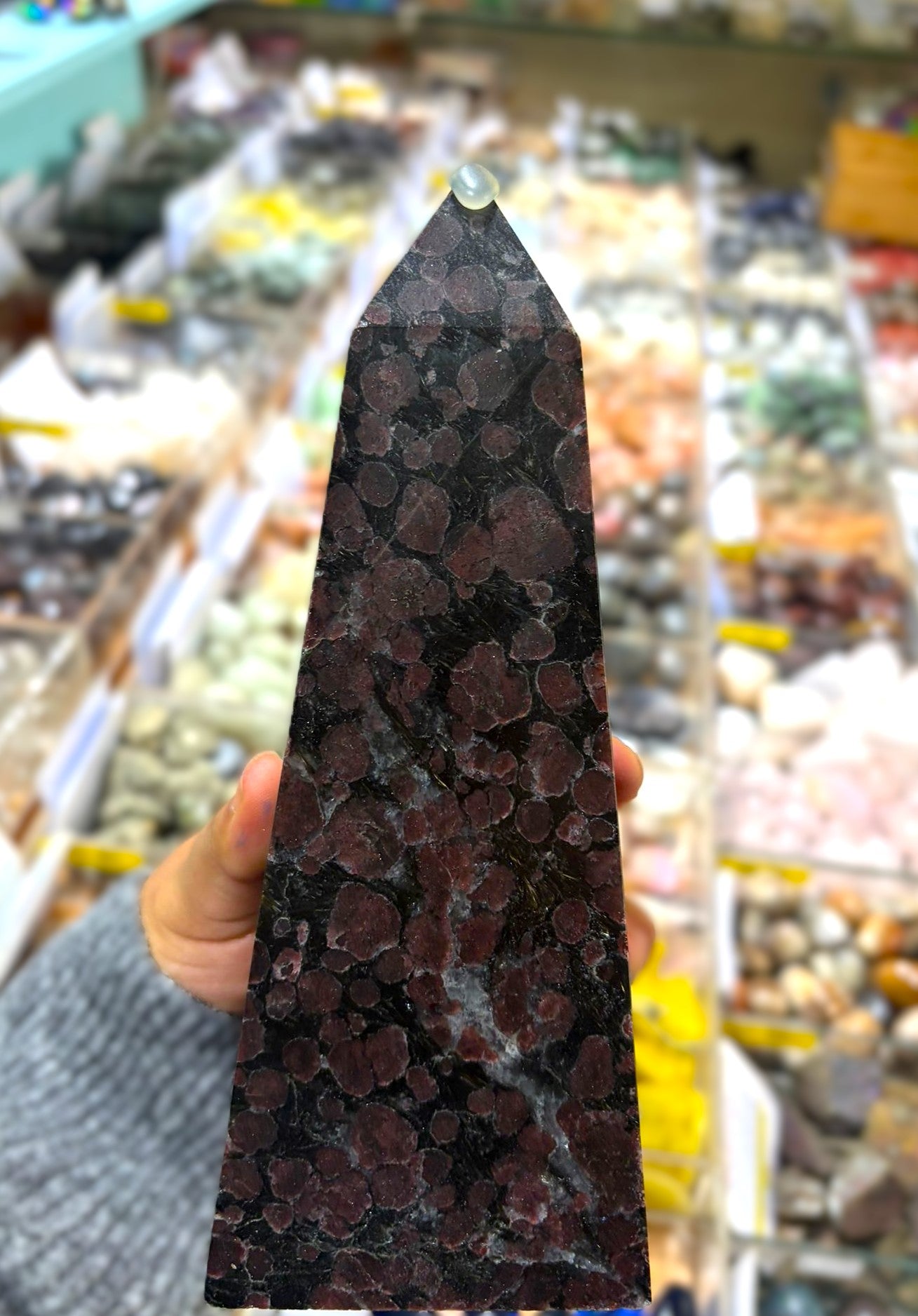 Rhodolite Garnet 19x7.5x7.5 cm 1.8 kg – The Stone of Passion, Inspiration & Emotional Balance Crystal Wellness