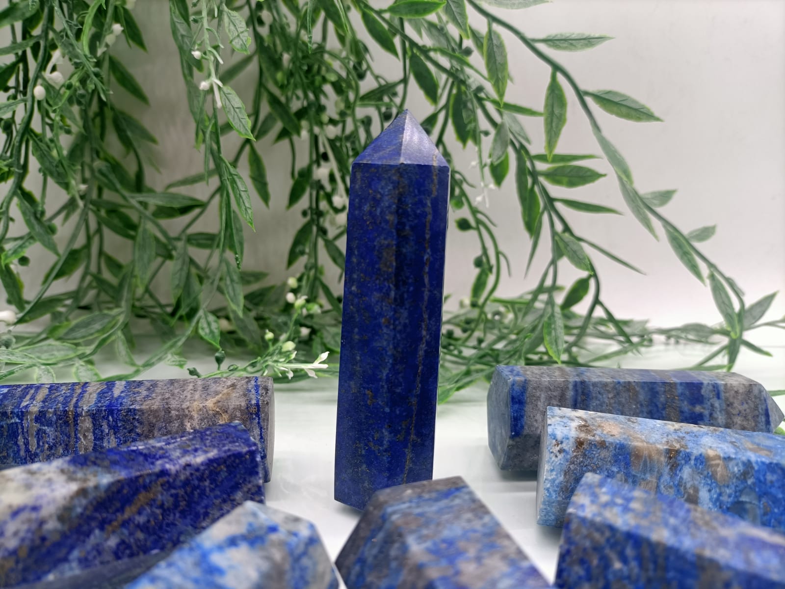 Cat's Eye Tumbled Stone [Man-Made]
