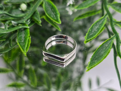 Modern Geometric Sterling Silver Band Ring Crystal Wellness