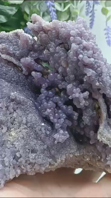 1.64 Kg Grape Agate AAA Grade 21x14x8cm