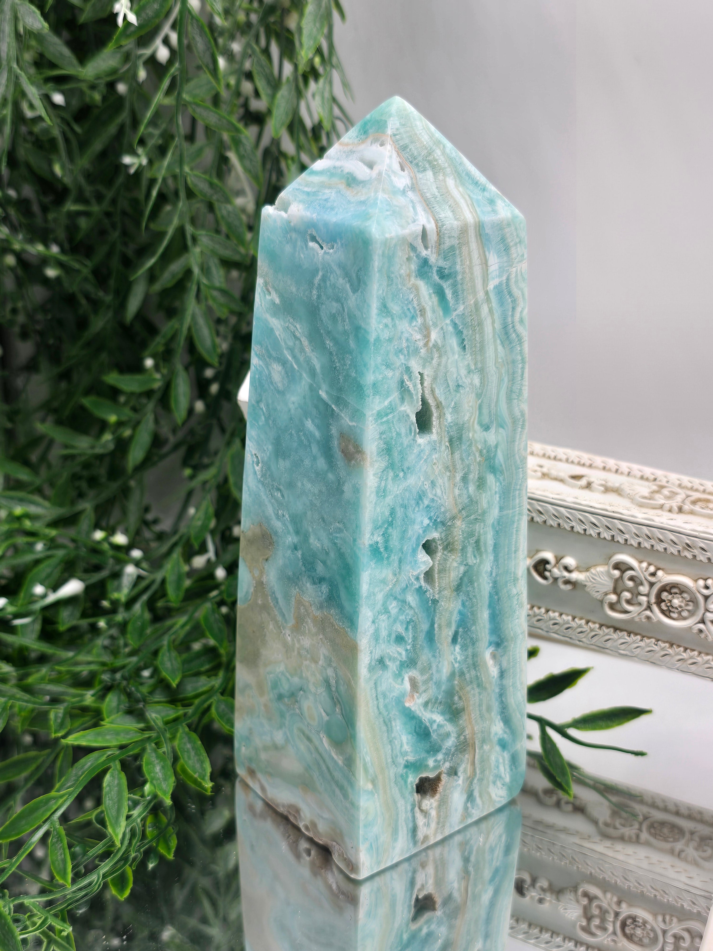 Caribbean Blue Calcite Point 19x6.5cm (Stone of Tranquil Clarity & Emotional Renewal) Crystal Wellness