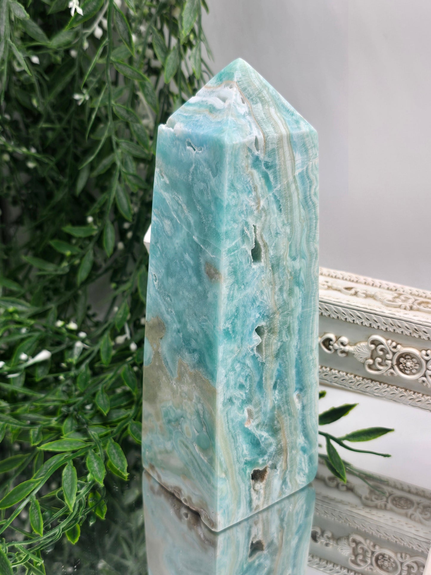 Caribbean Blue Calcite Point 19x6.5cm (Stone of Tranquil Clarity & Emotional Renewal) Crystal Wellness