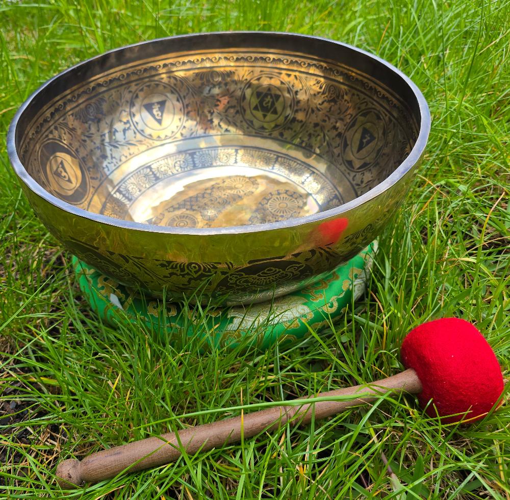 Extra Large Singing Bowl With Buddha Foot And Om Symbol Design Handcrafted With Thick Material And High Quality 40cm Crystal Wellness