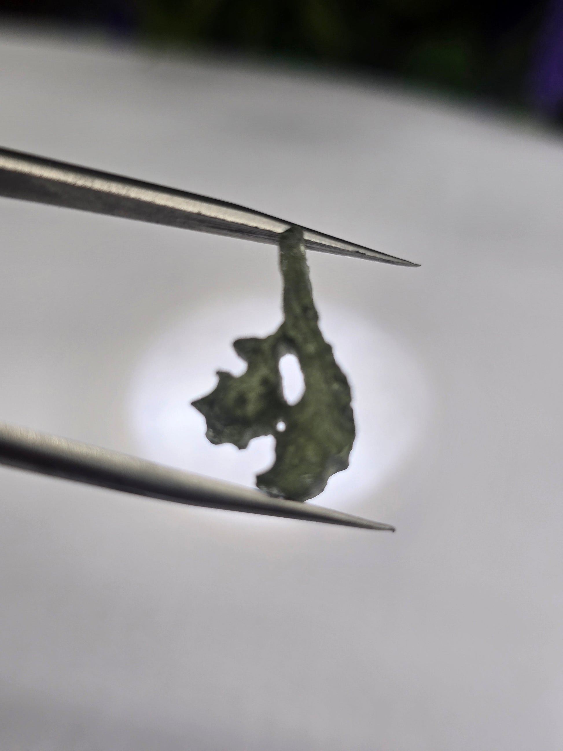 Natural Moldavite 0.9g – Cosmic Transformation Tektite Crystal Wellness