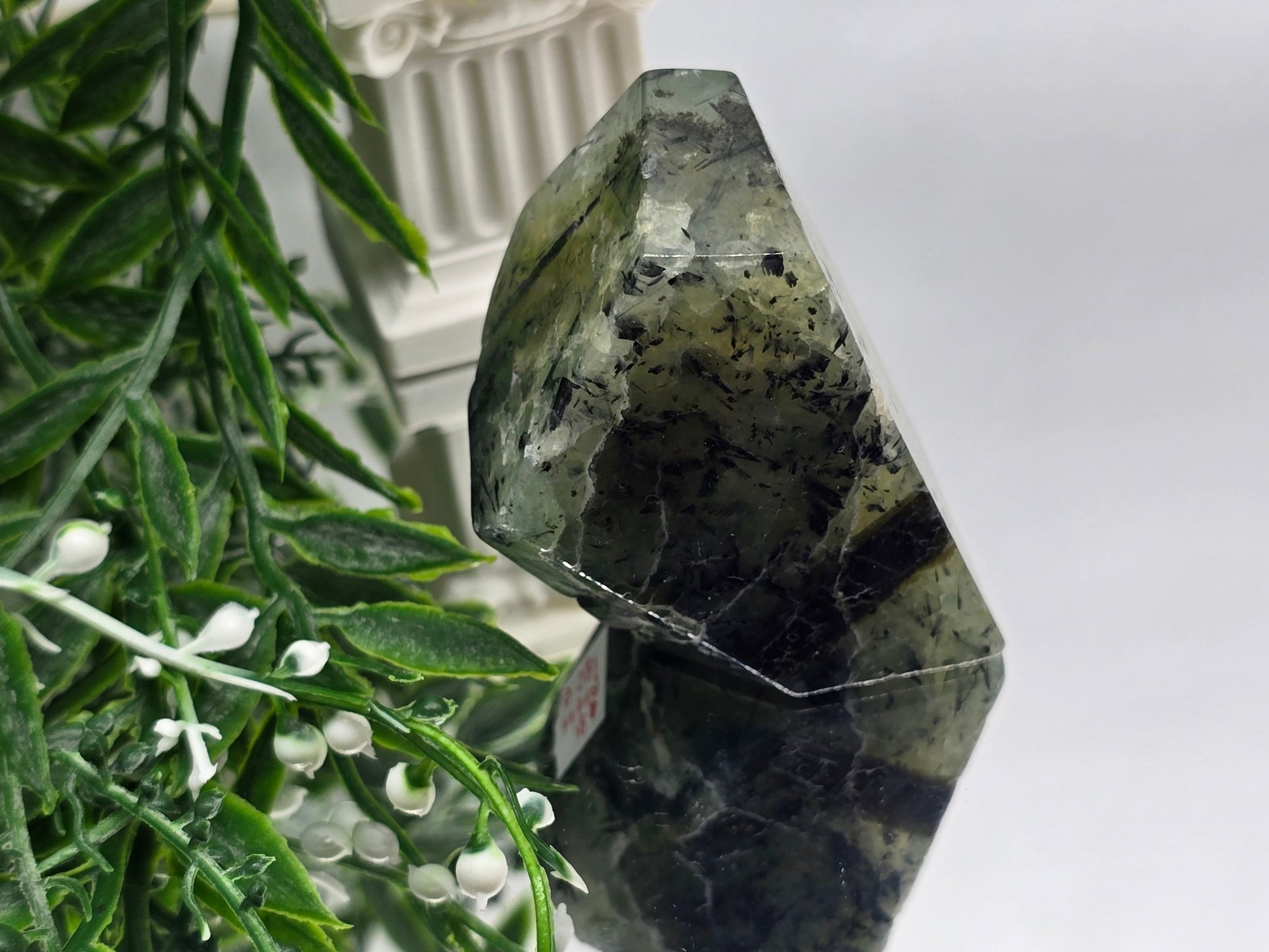 ✨ Prehnite Freeform – 180g | 6 × 4 × 4 cm Crystal Wellness