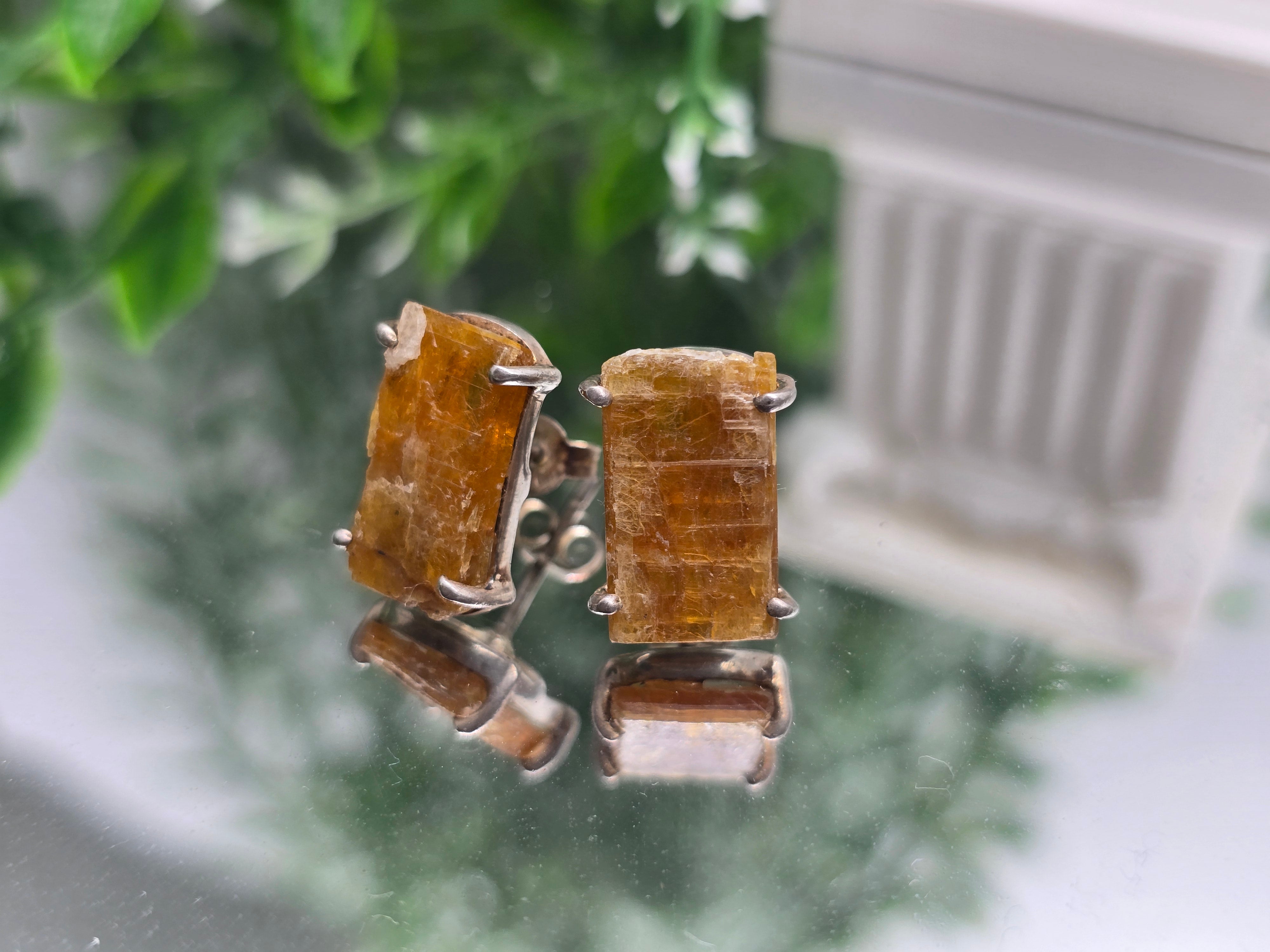Orange Kyanite 925 Sterling Silver Stud Crystal Wellness