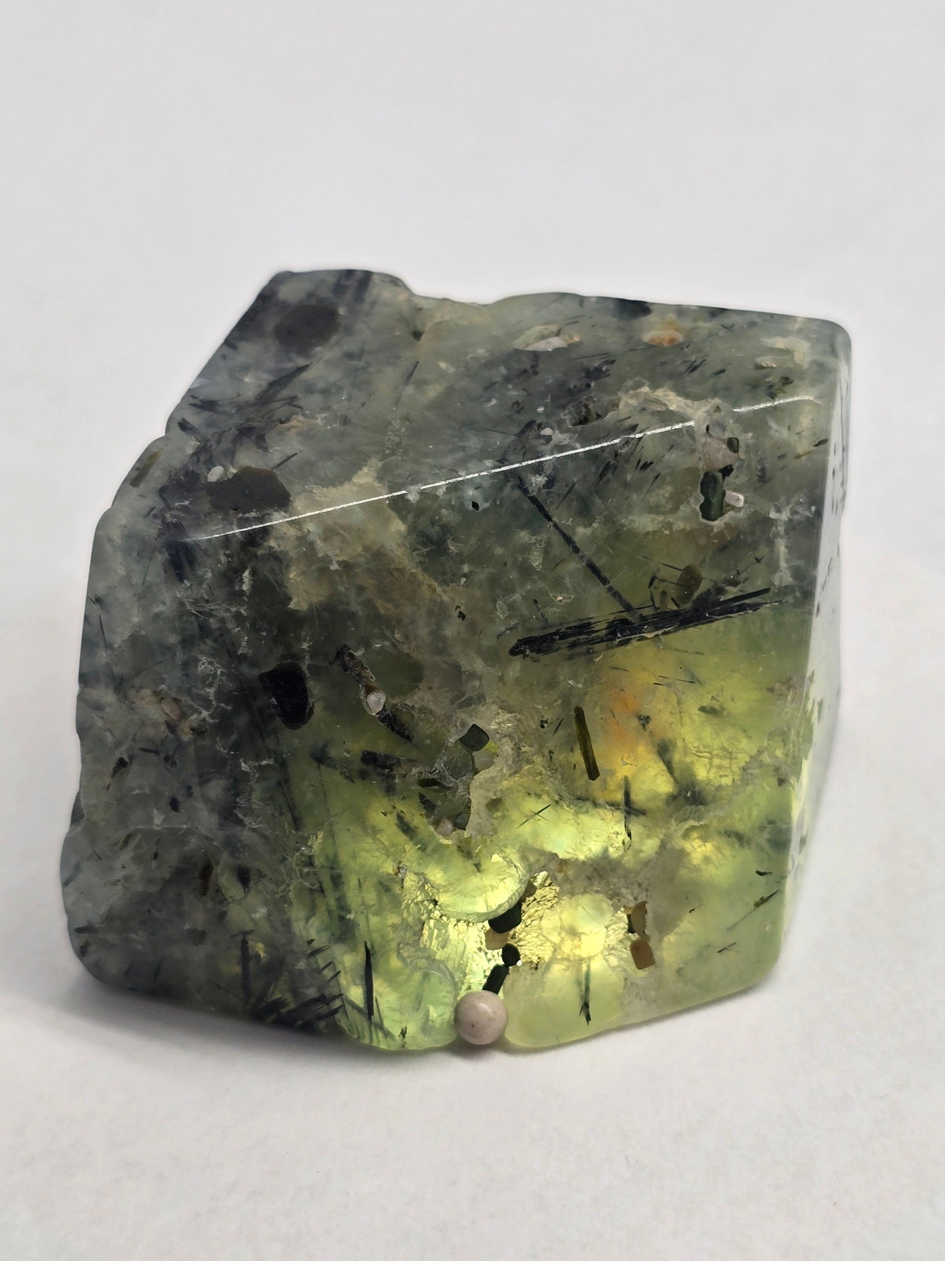 ✨ Prehnite Freeform – 181g | 5 × 5 × 5 cm Crystal Wellness