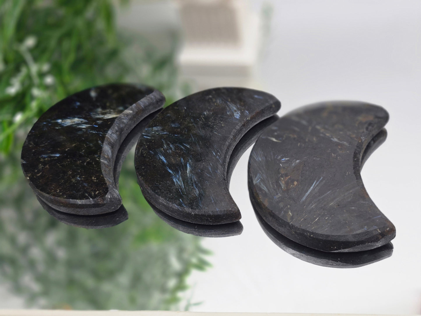 ✨ Celestial Ascension Astrophyllite Crescent Moon - 8 x 6 x 1 cm Crystal Wellness