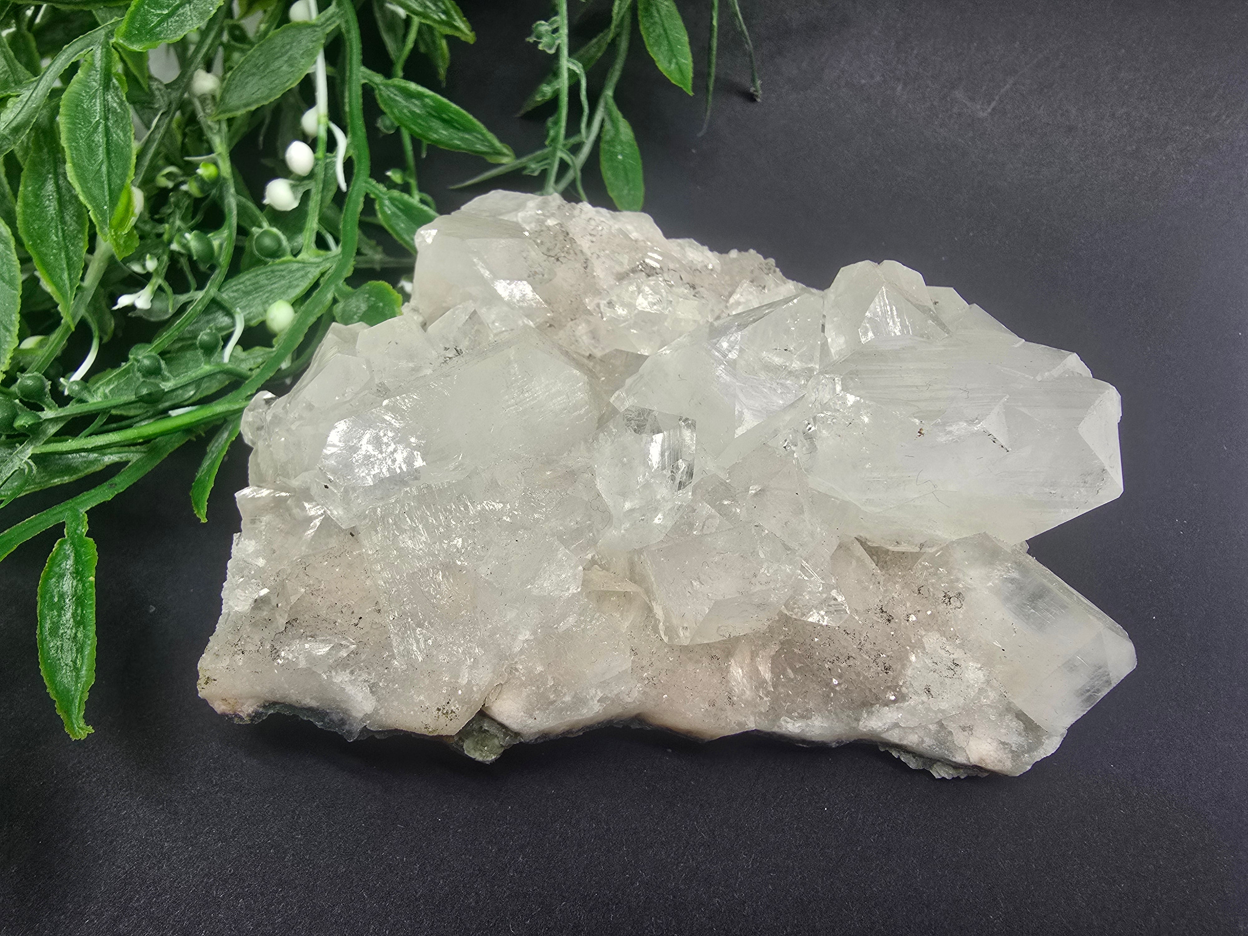Apophyllite #7 Crystal Wellness