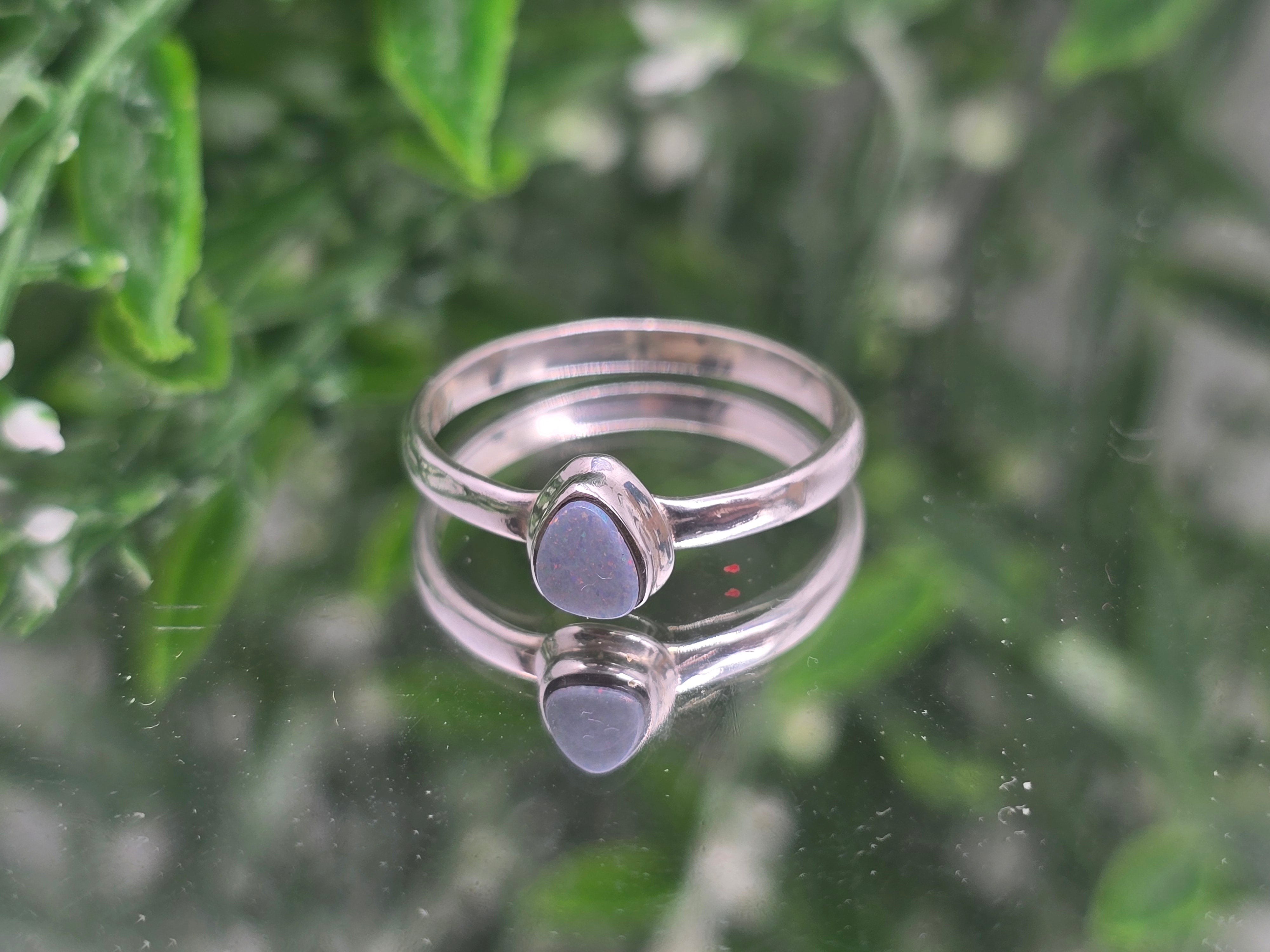 🌟 Australian Opal 925 Sterling Silver Ring Size 8.5 – Rainbow Fire Gemstone for Love & Creativity Crystal Wellness