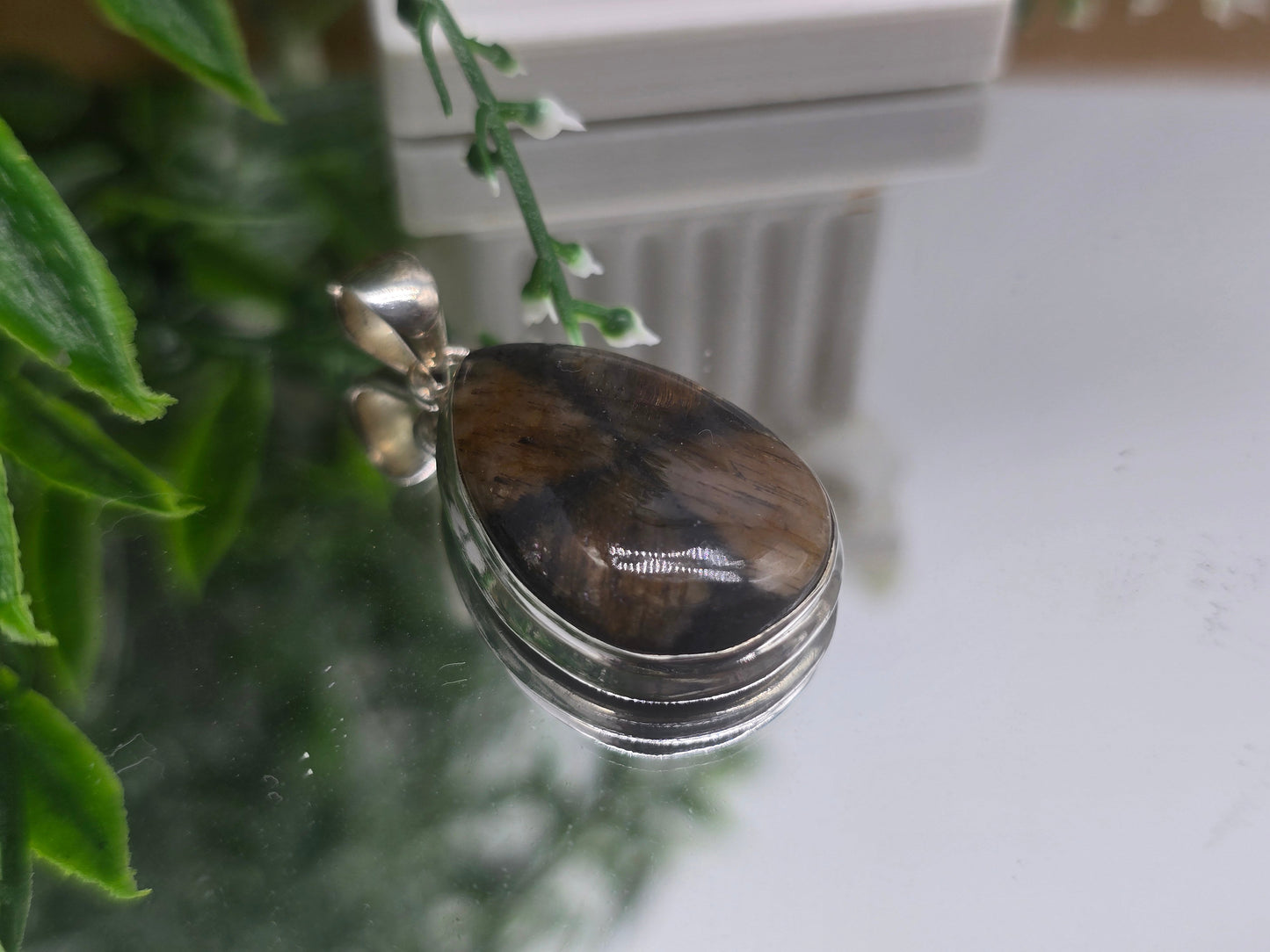 Chiastolite 925 Sterling Silver Pendant – 24 × 17 mm “Cross-Stone” Protection & Grounding (Chain Included) Crystal Wellness