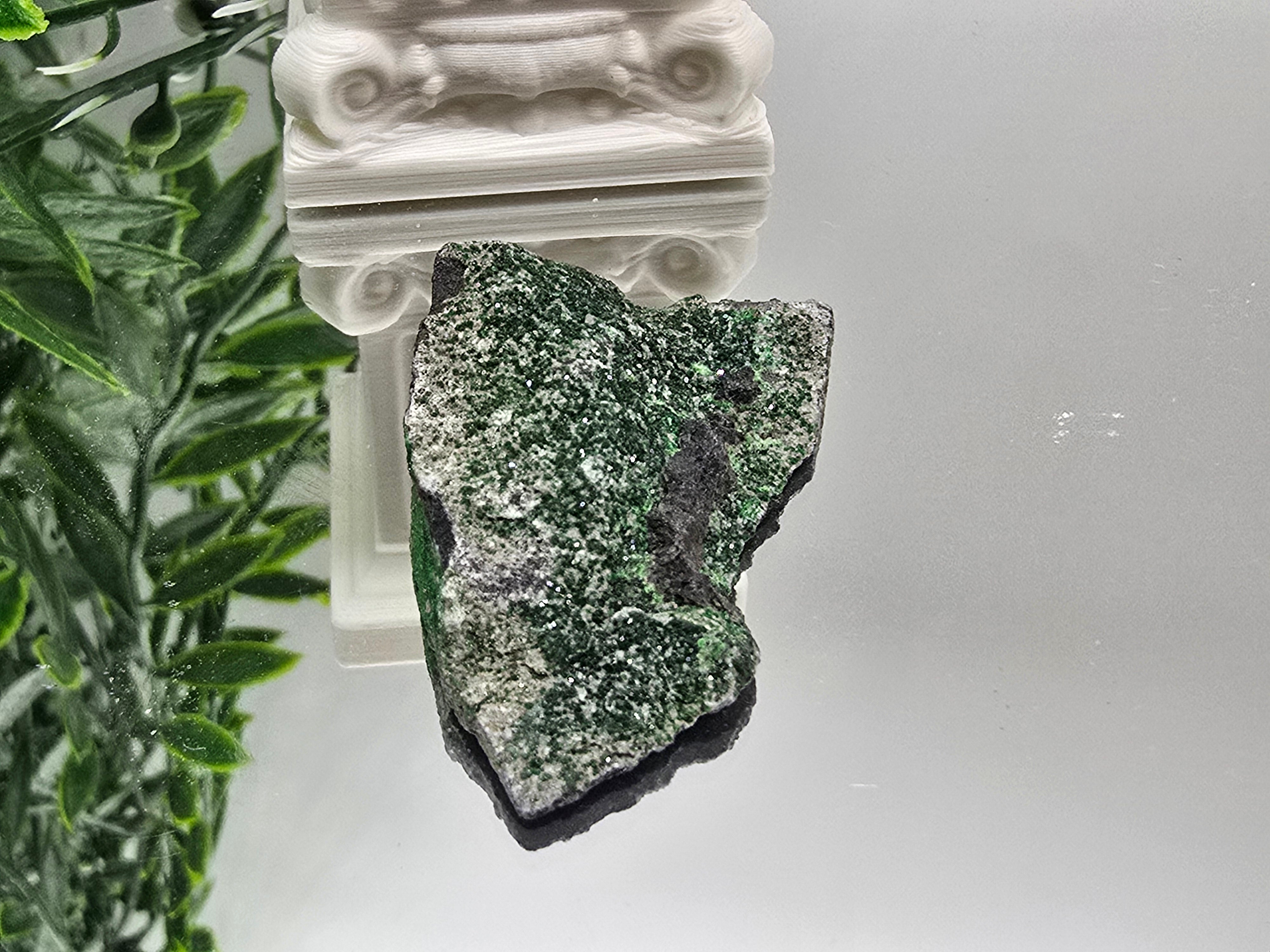 Uvarovite Rare AAA 45 × 27 × 15 mm (Stone of Abundant Heart & Prosperity) Crystal Wellness