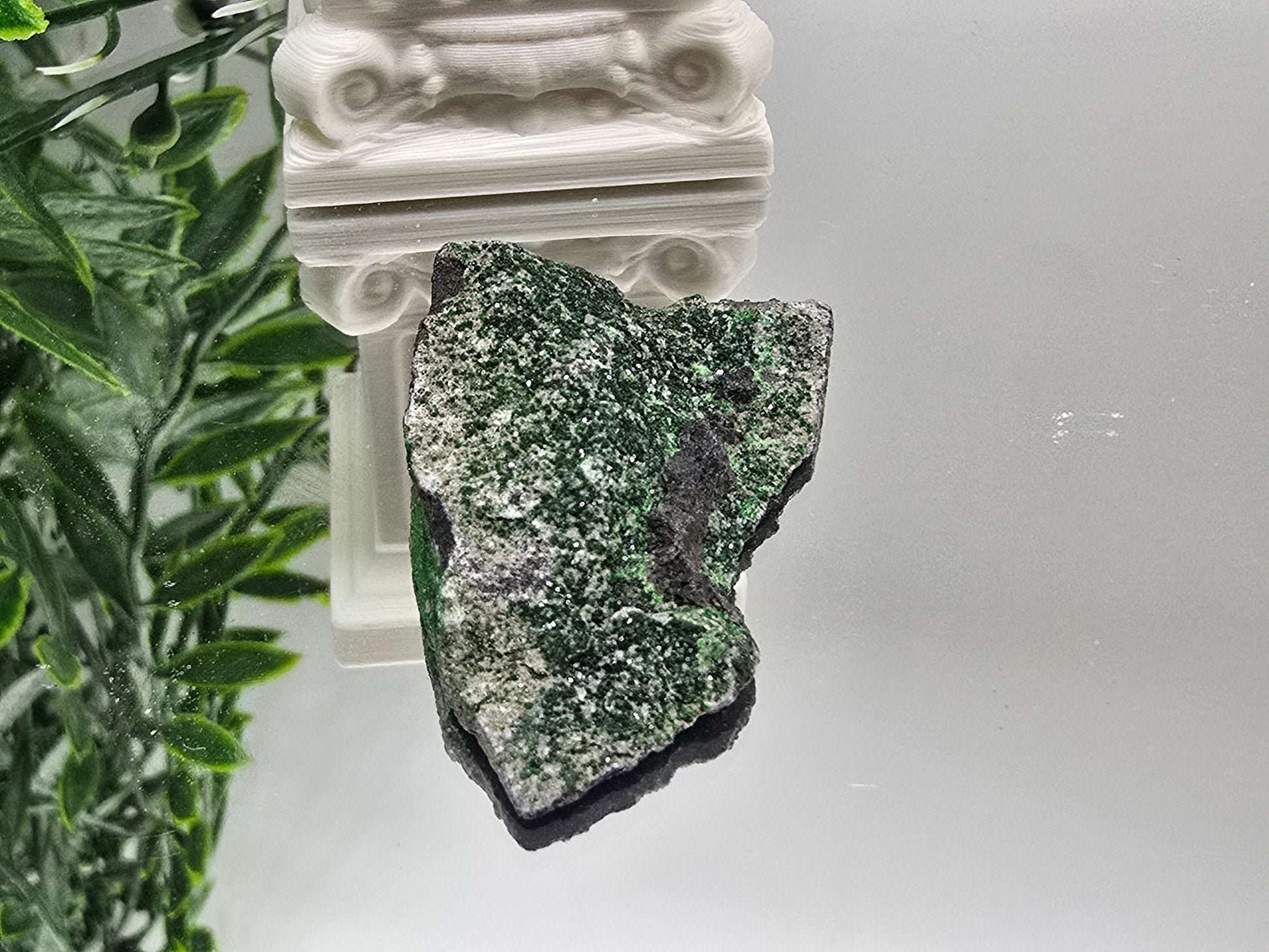 Uvarovite Rare AAA 45 × 27 × 15 mm (Stone of Abundant Heart & Prosperity) Crystal Wellness