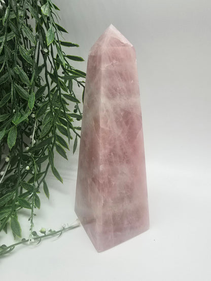 Rose Quartz Obelisk 1023g 215mm x 64mm Crystal Wellness