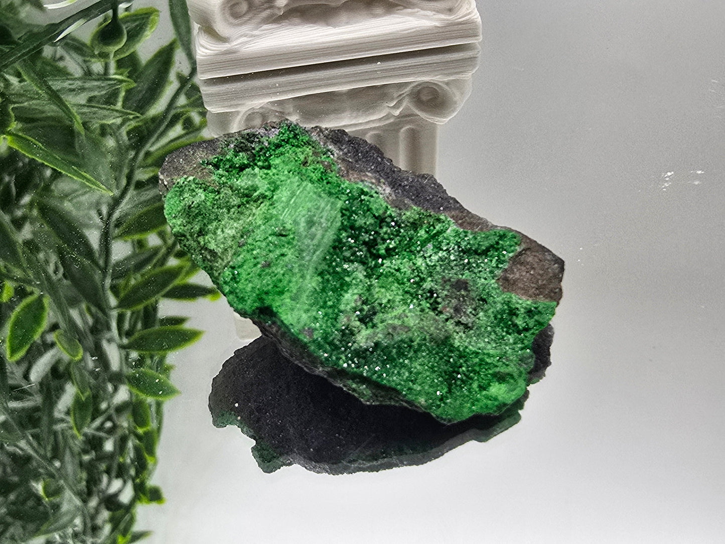 Uvarovite Rare AAA 41 × 26 × 15 mm (Stone of Abundant Heart & Prosperity) Crystal Wellness