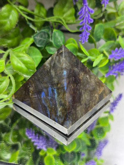 Labradorite Pyramid | Magic, Transformation & Protection Crystal Wellness