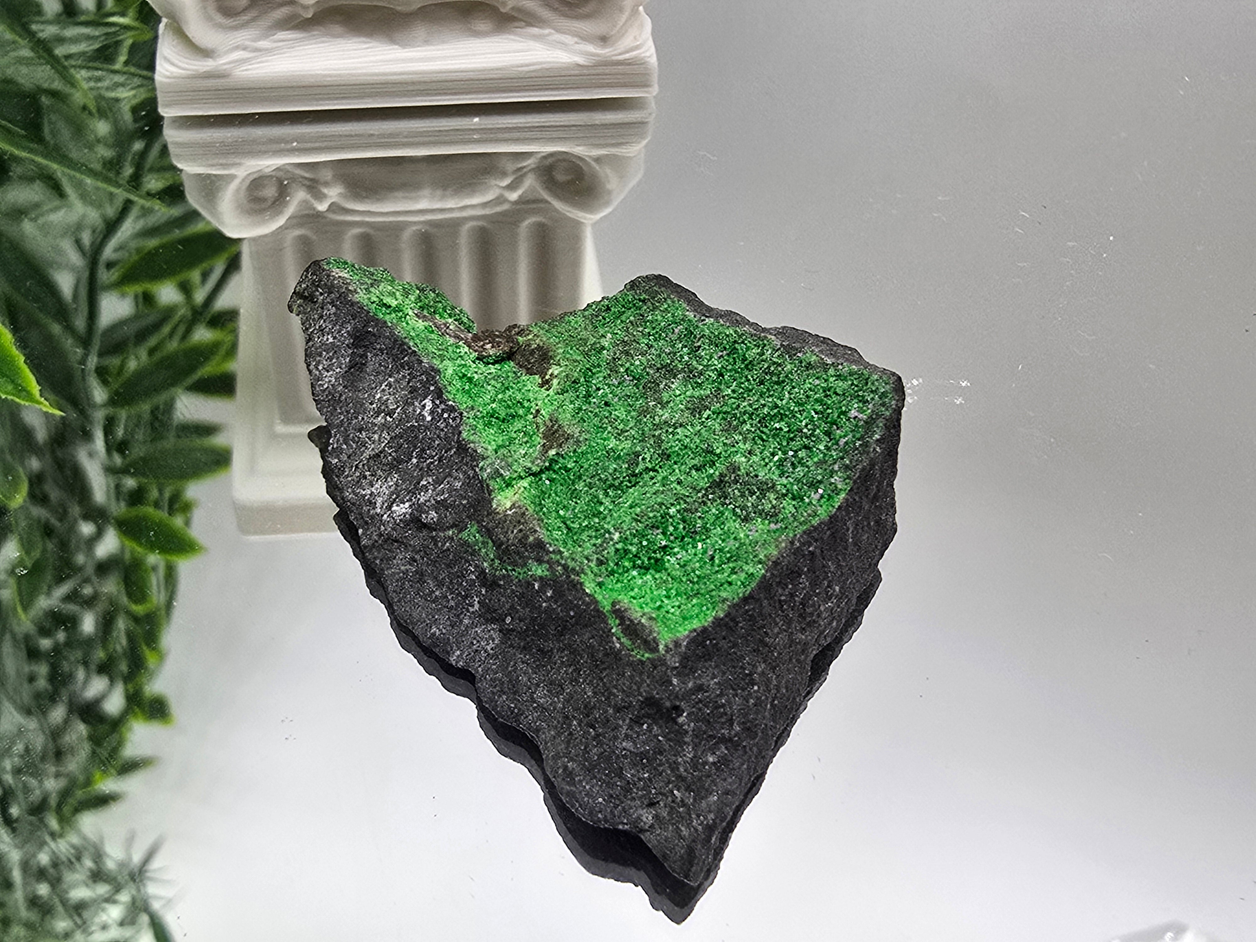 Uvarovite Rare AAA 46 × 34 × 11 mm (Stone of Abundant Heart & Prosperity) Crystal Wellness
