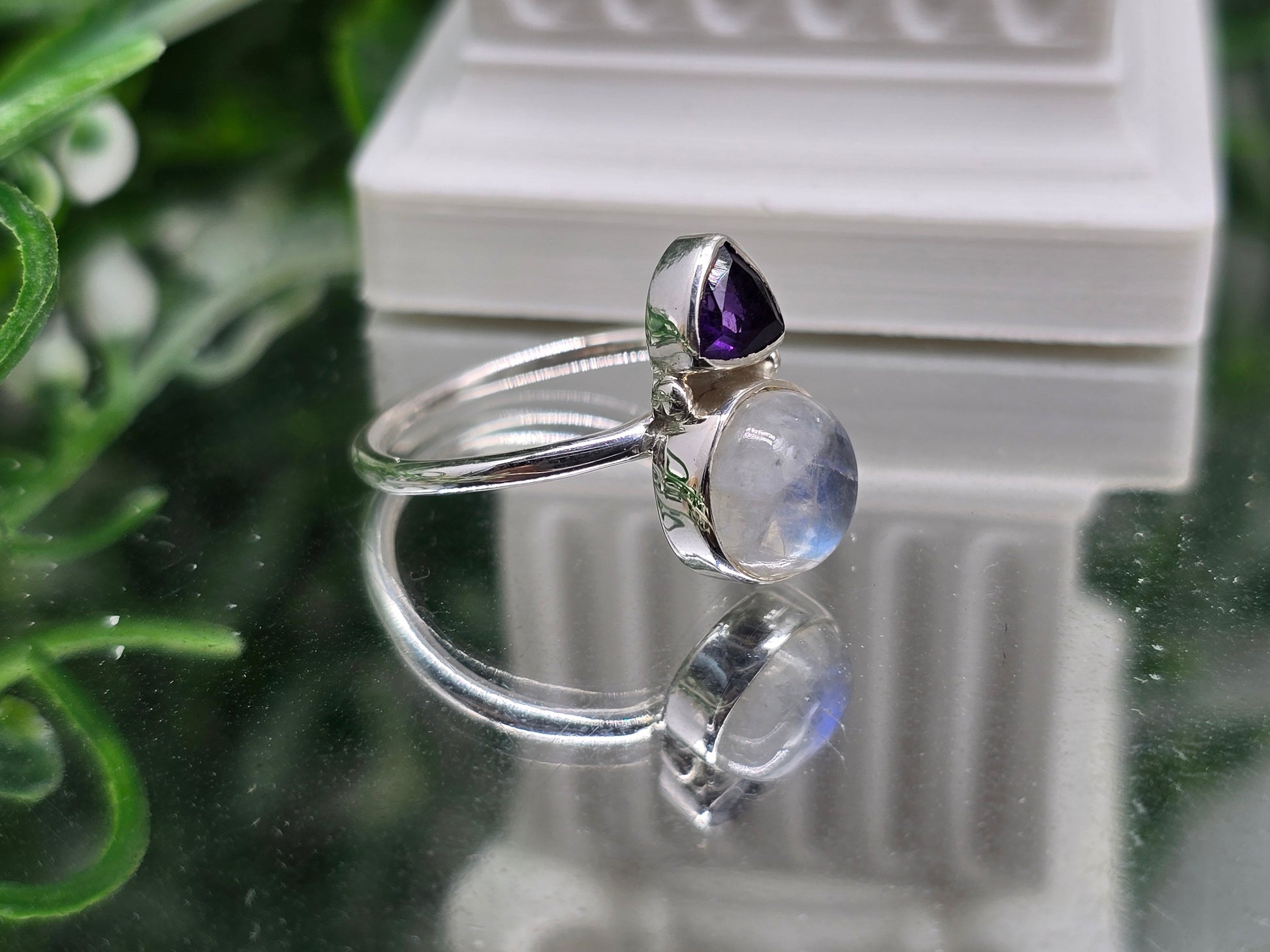 Amethyst & Moonstone 925 Sterling Silver Ring – Stone Of Intuition, Calm & Inner Balance Crystal Wellness