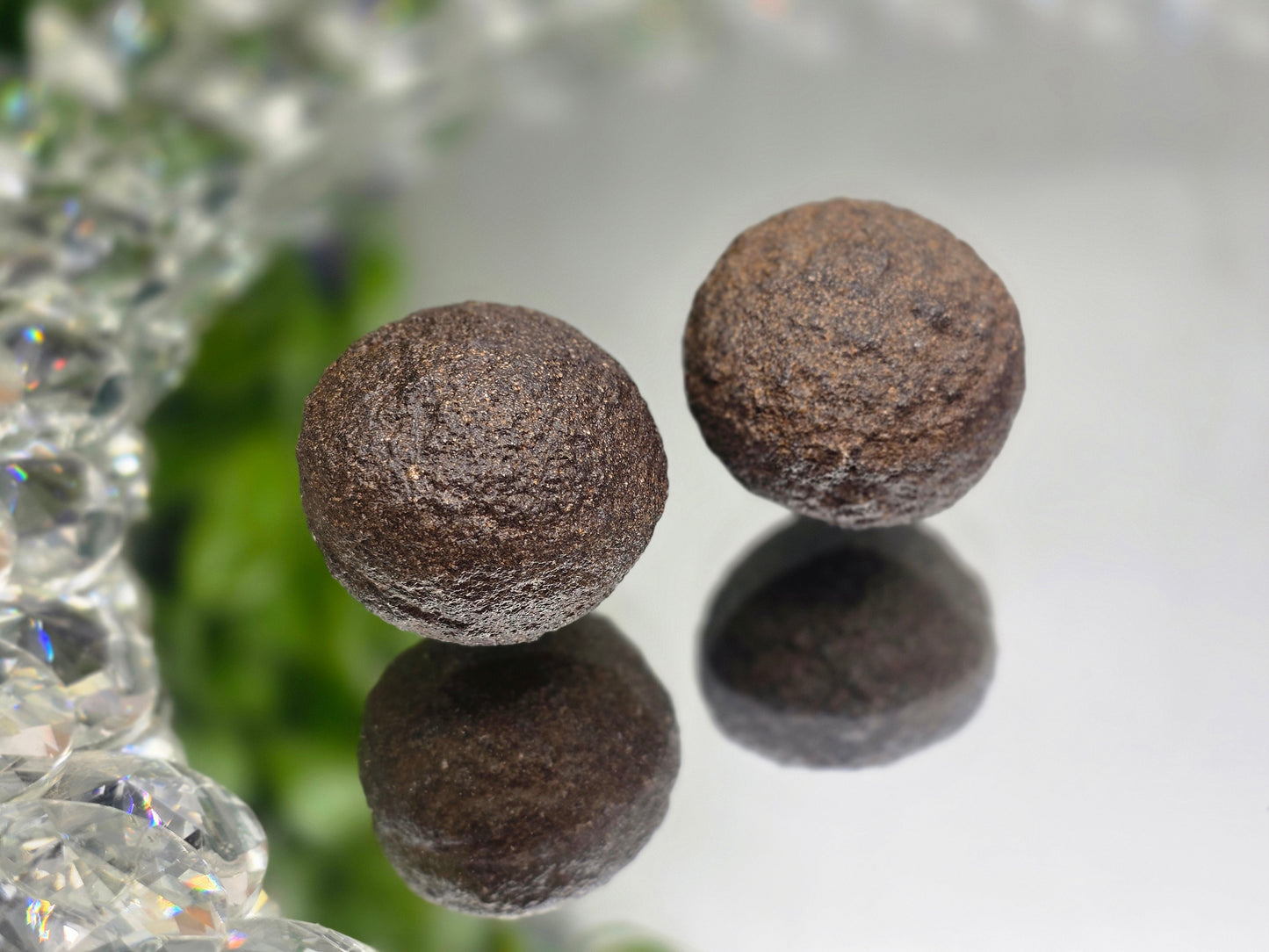 Mocqui Balls / Shamanic Star Pair (Utah, USA) 35mm – Sacred Grounding & Earth Wisdom Crystal Wellness