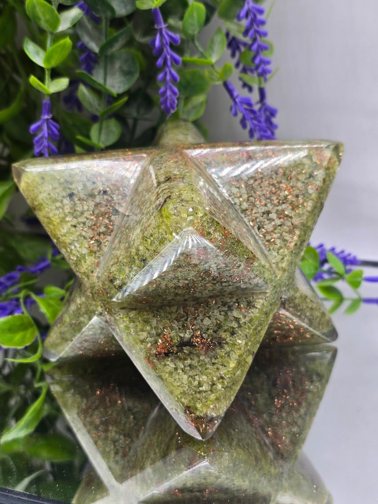 Premium Peridot Merkaba Orgonite — Stone of Renewal, Abundance & Energetic Alignment 1.4kg | 14 × 14cm Crystal Wellness