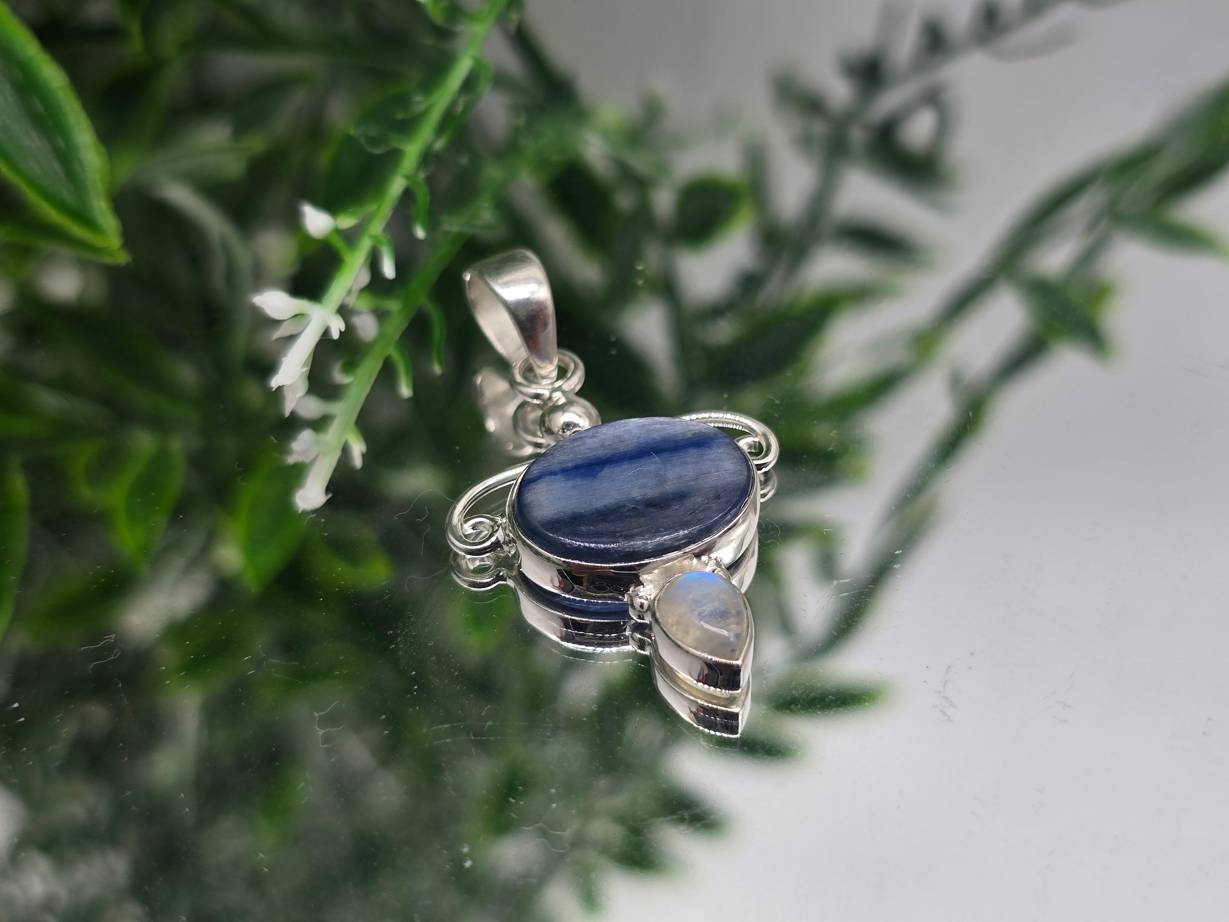 Blue Kyanite & Moonstone 925 Sterling Silver Pendant – Spiritual Alignment & Intuitive Awakening (Silver chain included) Crystal Wellness