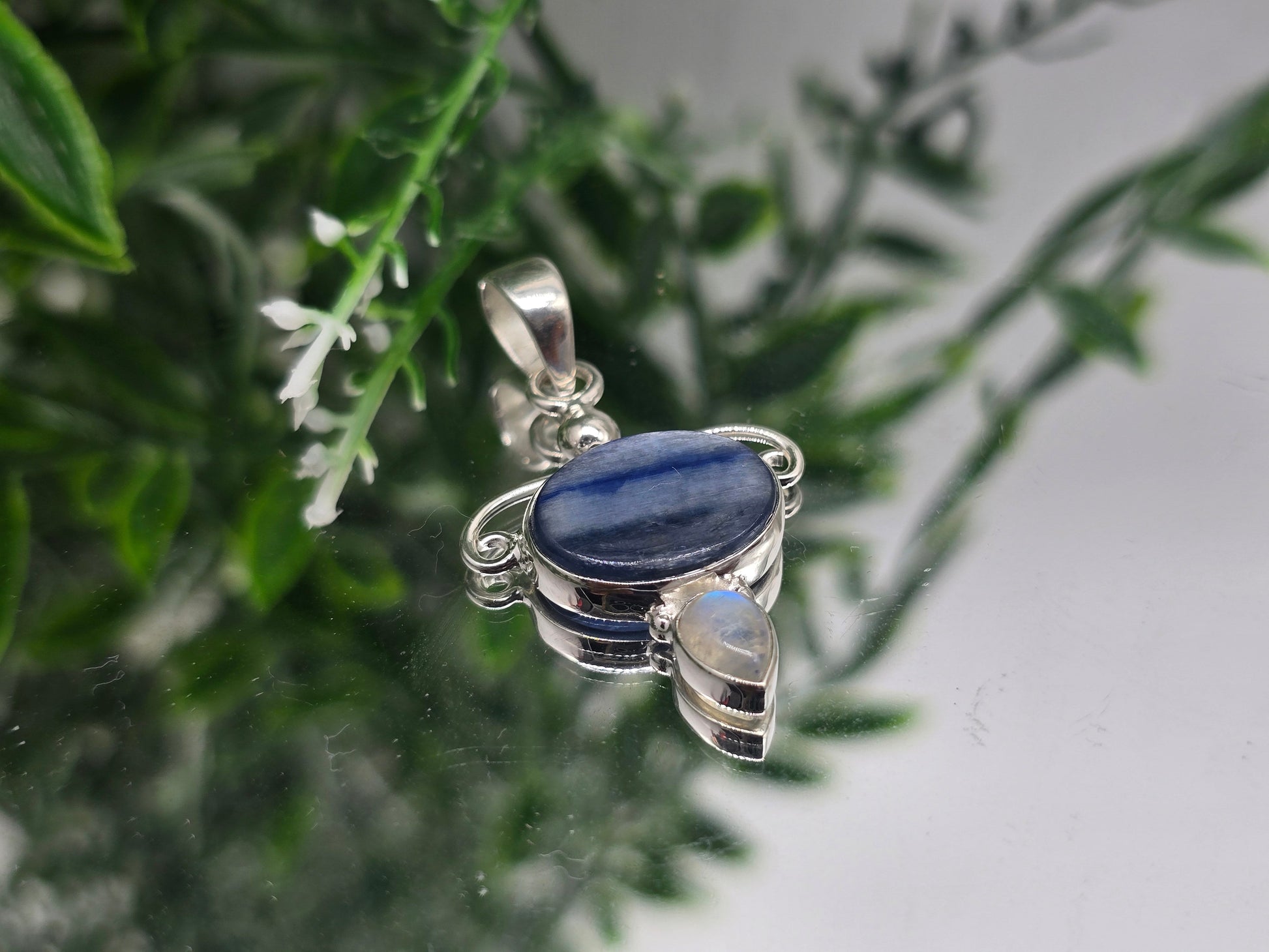 Blue Kyanite & Moonstone 925 Sterling Silver Pendant – Spiritual Alignment & Intuitive Awakening (Silver chain included) Crystal Wellness