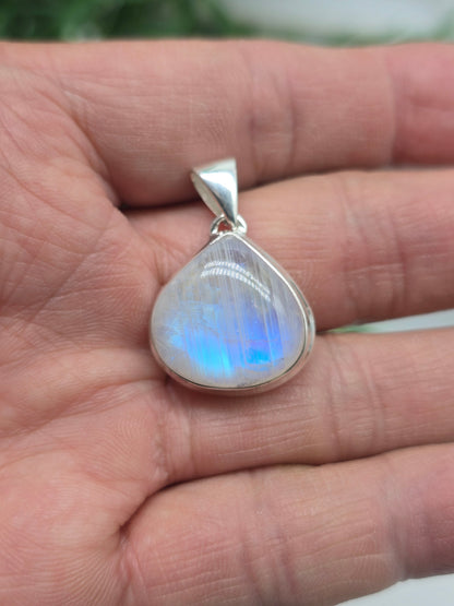 Premium Blue Fire Moonstone Pendant — Stone of Intuition, Emotional Balance & New Beginnings Crystal Wellness