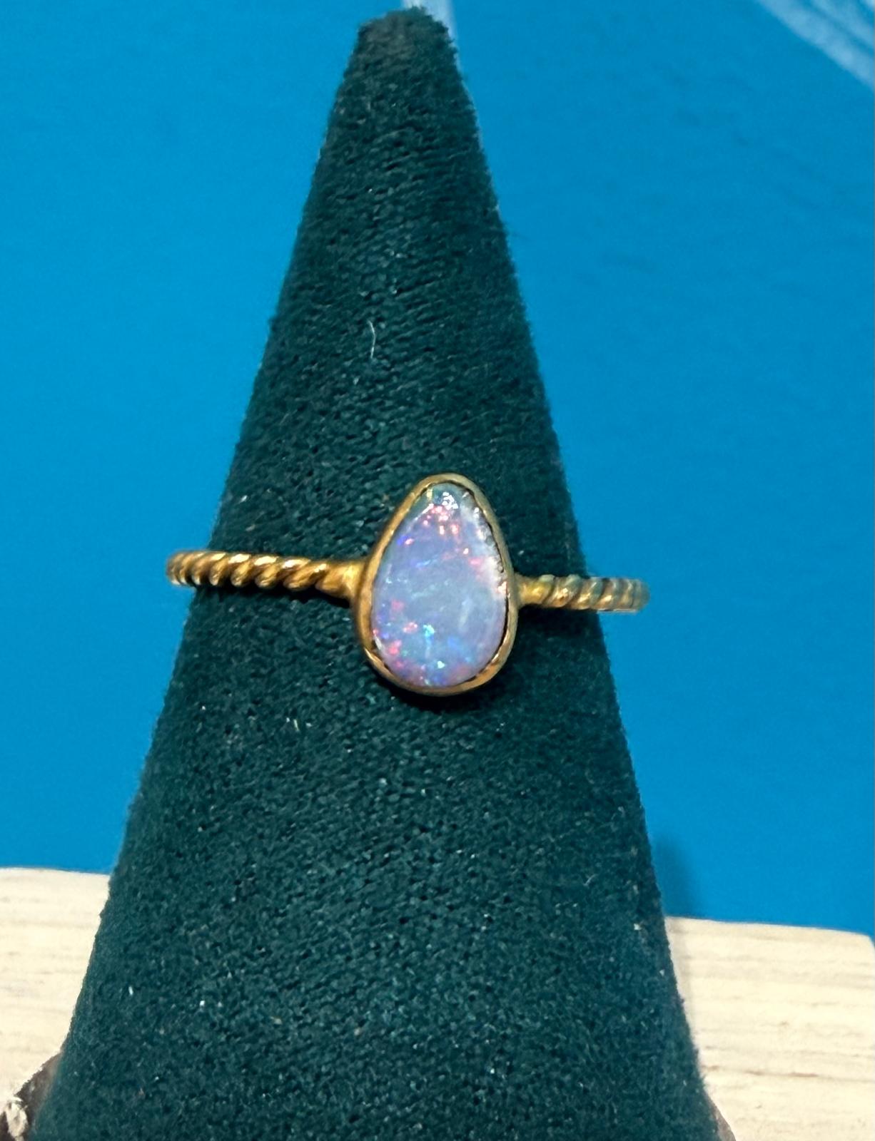 Australian Opal Pear Cut 22 Carat Gold Ring – Size 7 Crystal Wellness
