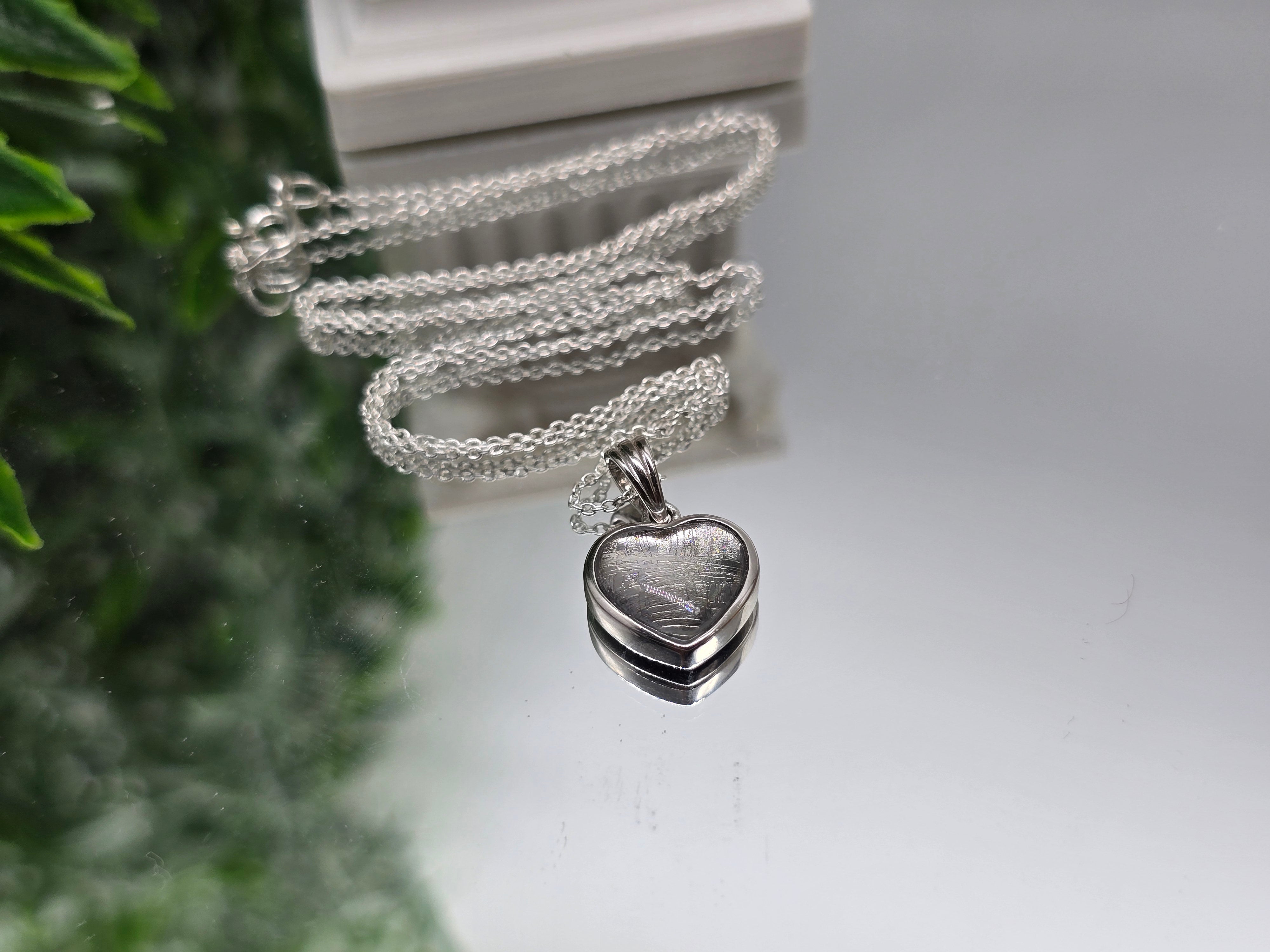 Munionalusta Meteorite Heart Pendant 12x12mm – Swedish Iron Meteorite – Cosmic Protection, Grounding & Spiritual Awakening Crystal Wellness