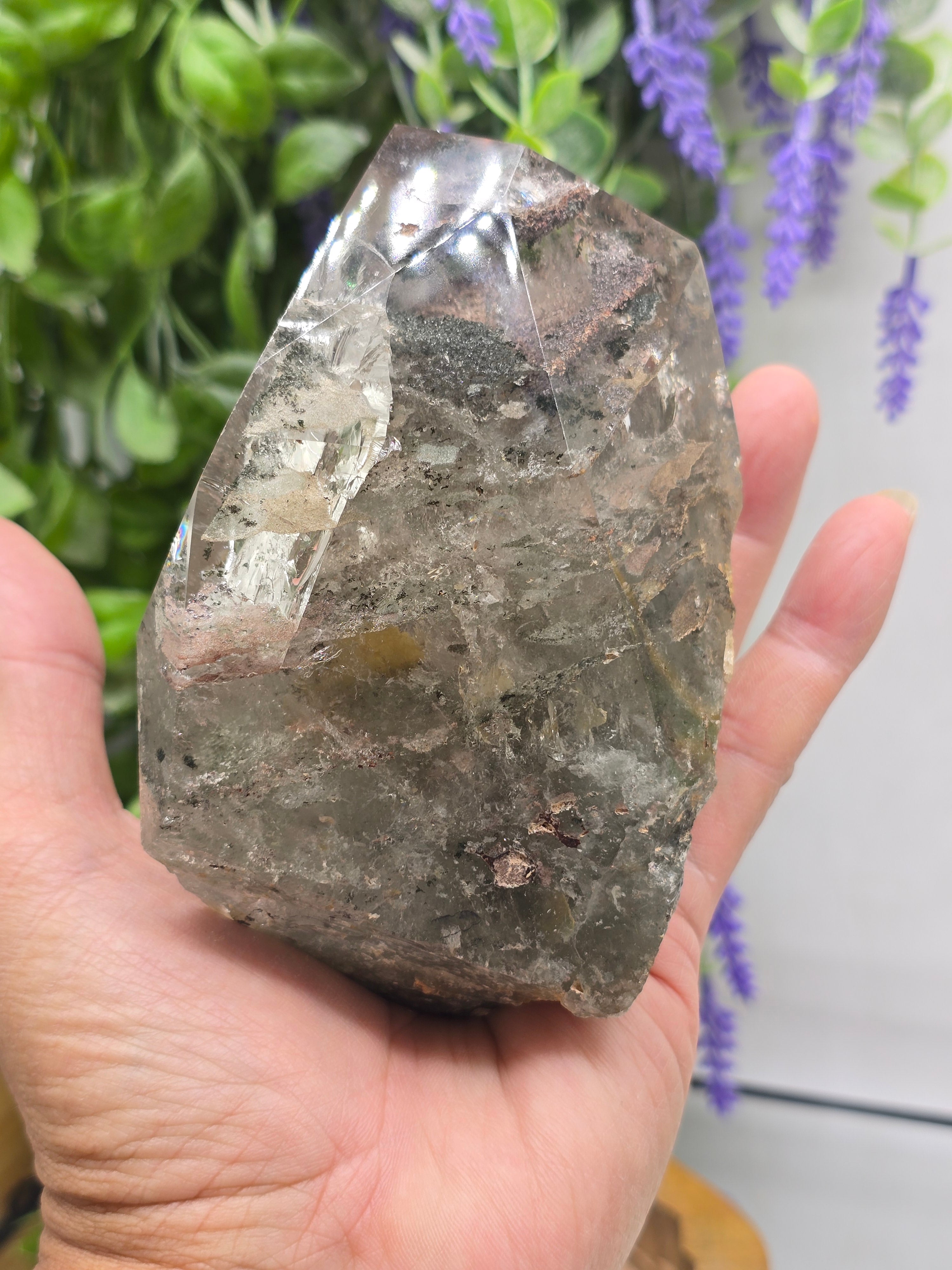 BLACK AND GREEN PHANTOM QUARTZ – “Protection & Renewal” – 12×5×3 cm Crystal Wellness