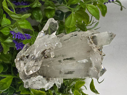 BLACK AND GREEN PHANTOM QUARTZ – “Protection & Renewal” – 12×5×3 cm Crystal Wellness