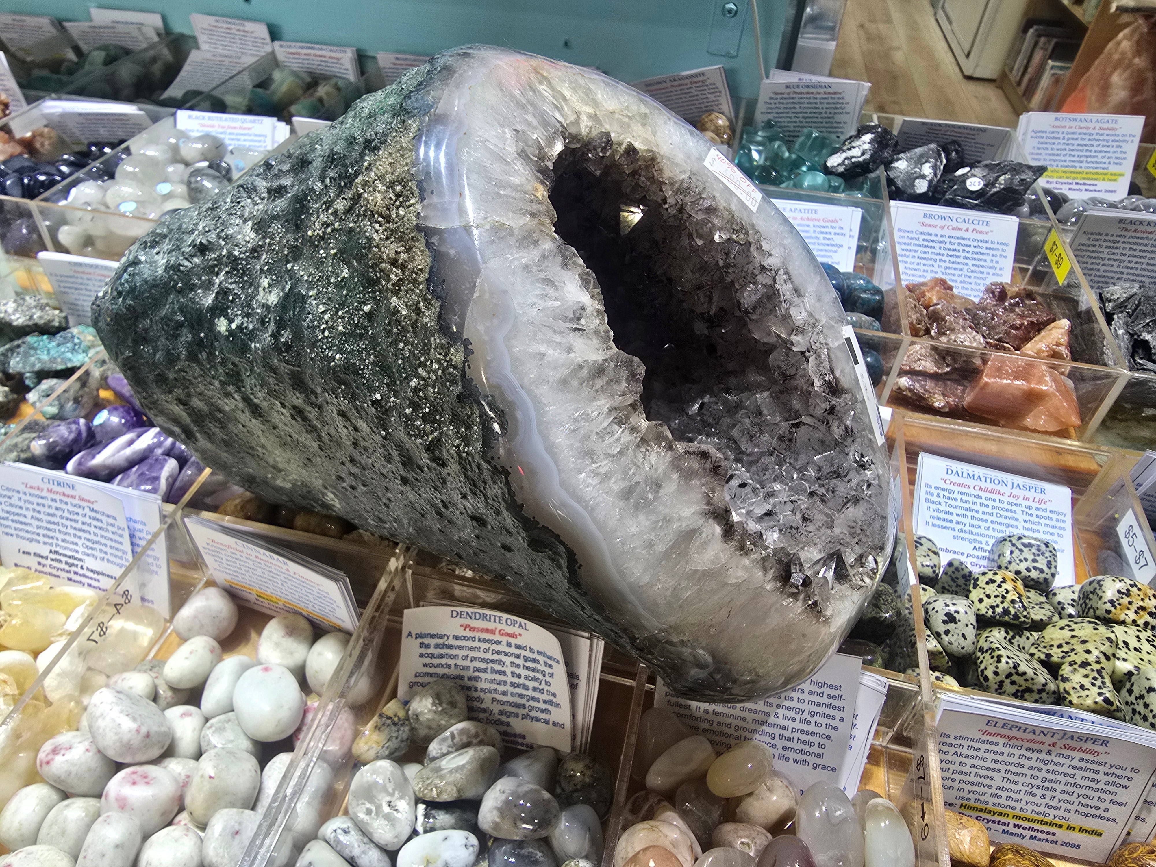 Natural Amethyst Geode 27x17x15cm 5.3kgs Crystal Wellness