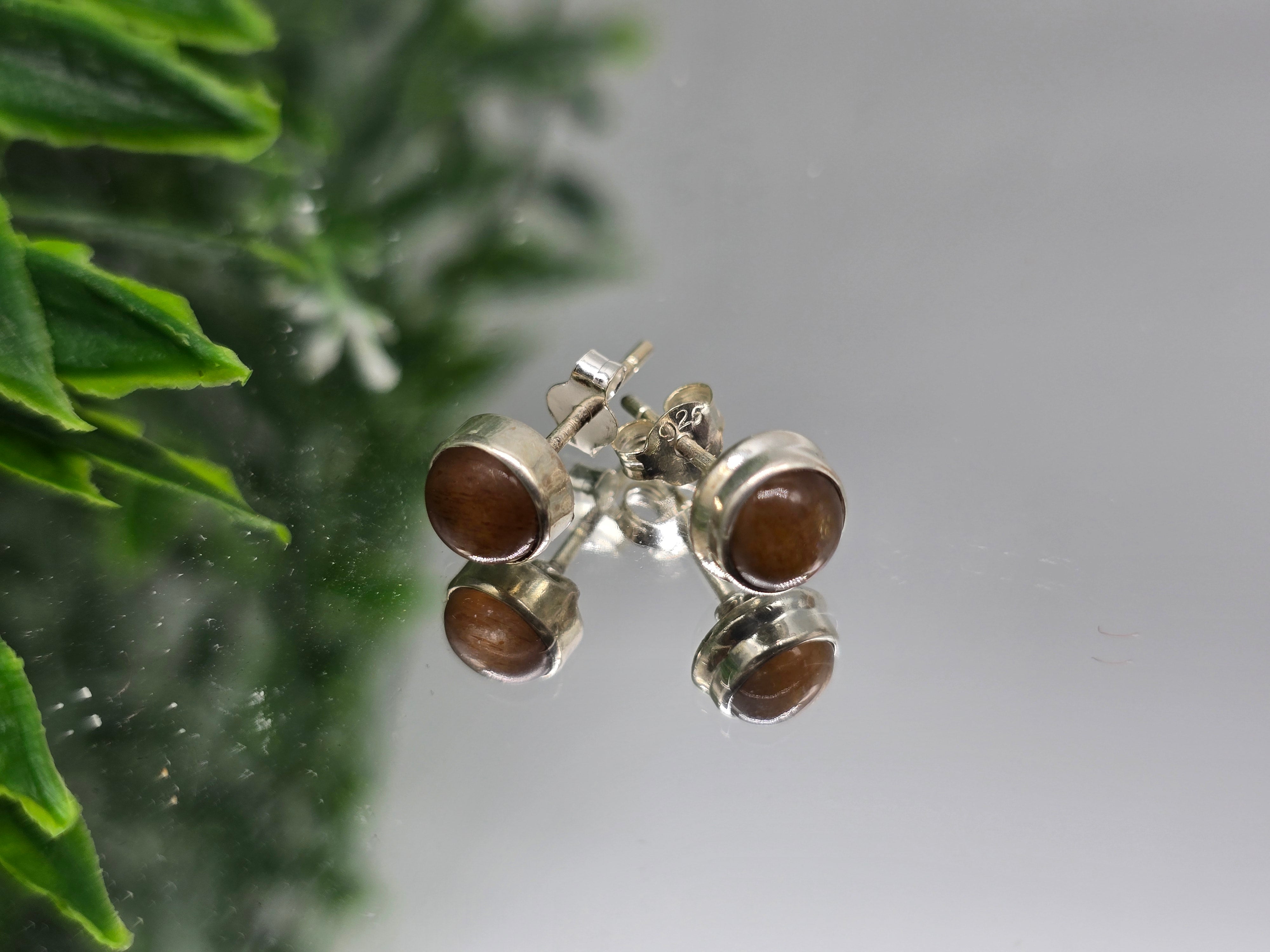 Sunstone Round 5mm 925 Sterling Silver Studs (Stone of Empowerment) Crystal Wellness