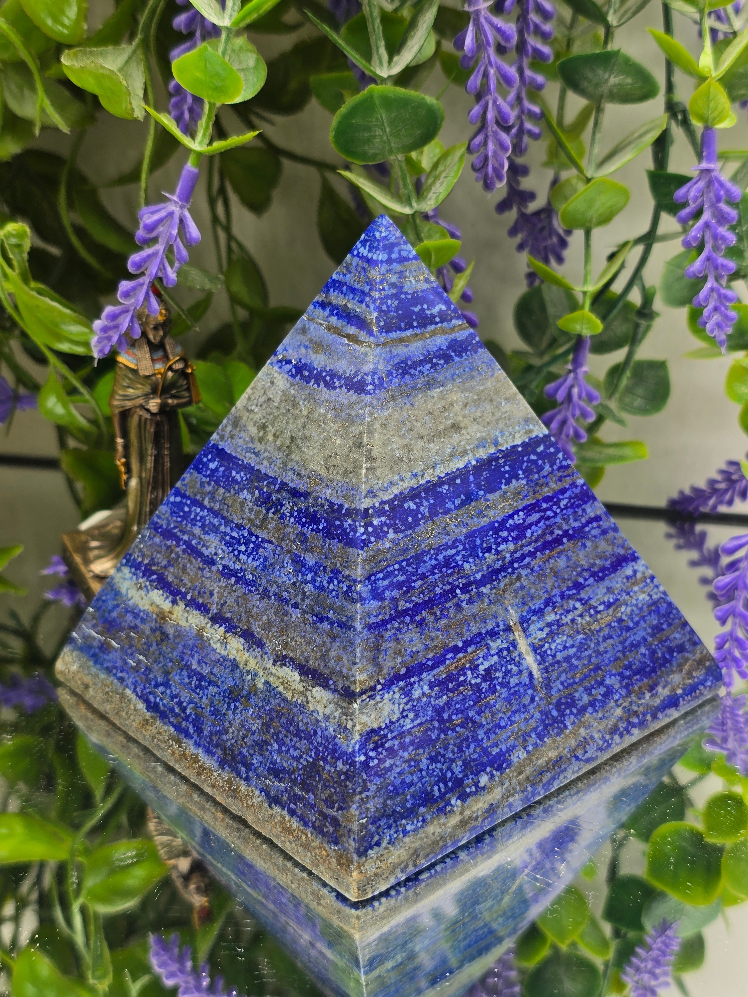 Lapis Lazuli Pyramid – Stone of Wisdom, Truth & Spiritual Insight | 1.3kg Crystal Wellness
