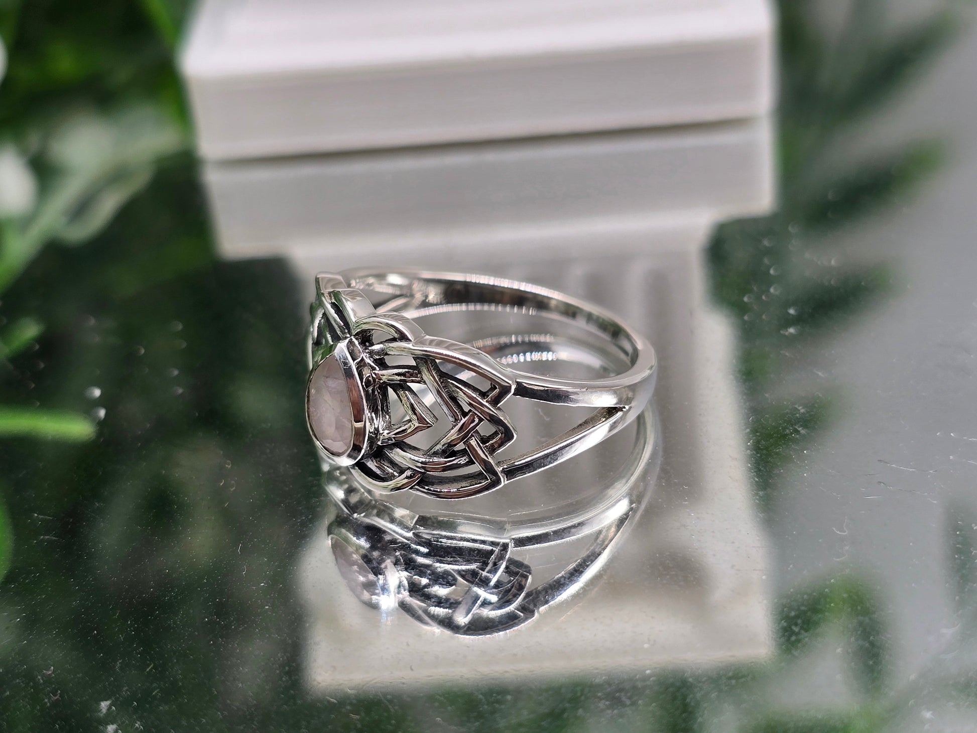 Rose Quartz Faceted 925 Sterling Silver Ring Size 7 |
Stone of Love, Self-Love & Emotional Healing Crystal Wellness