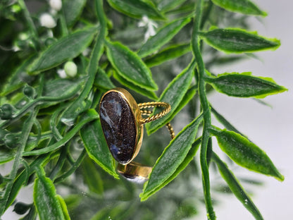22 Carat Gold Boulder Opal Ring – Unique Natural Gemstone, Size 7 Crystal Wellness