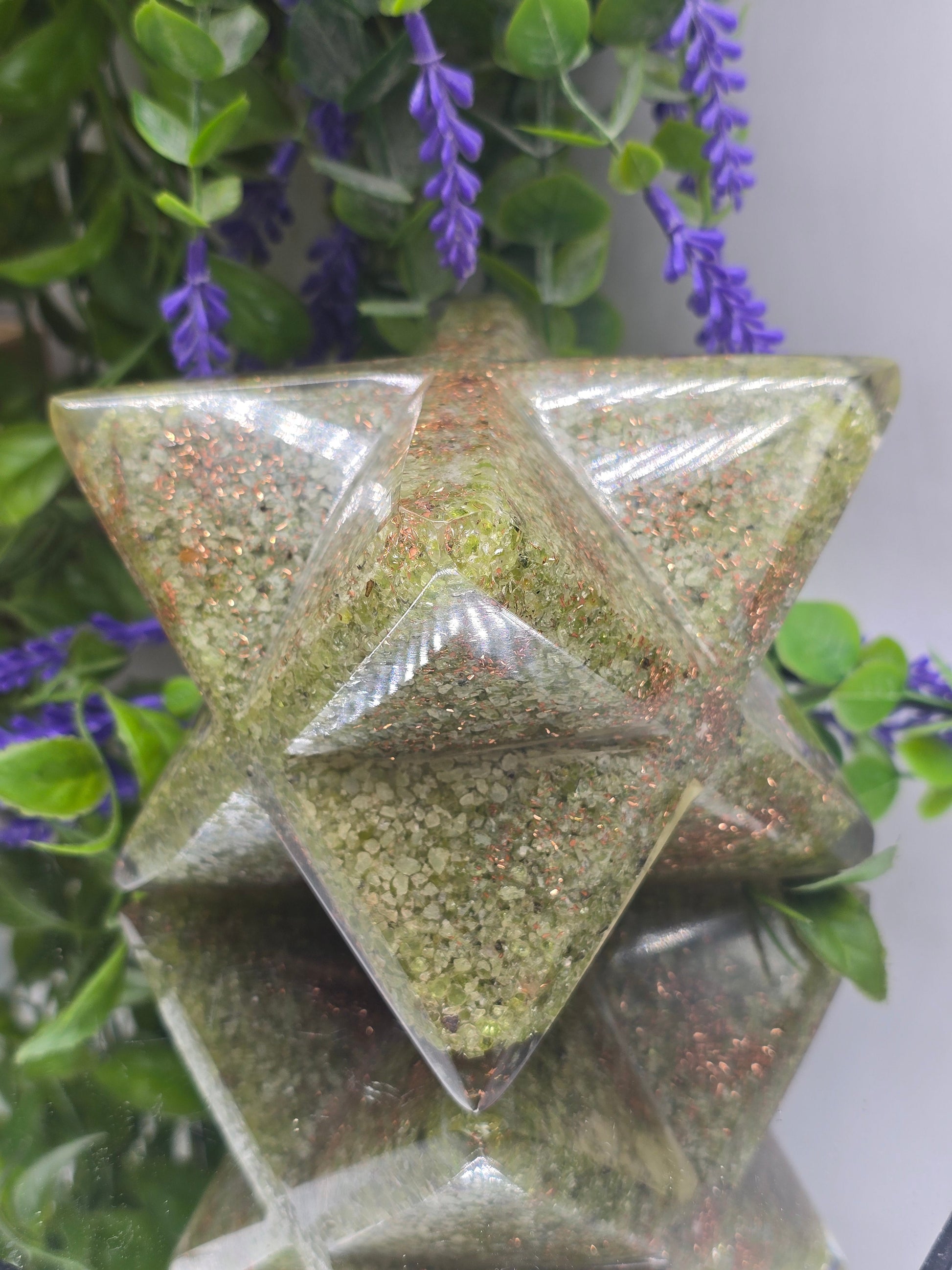 Premium Peridot Merkaba Orgonite — Stone of Renewal, Abundance & Energetic Alignment 1.4kg | 14 × 14cm Crystal Wellness