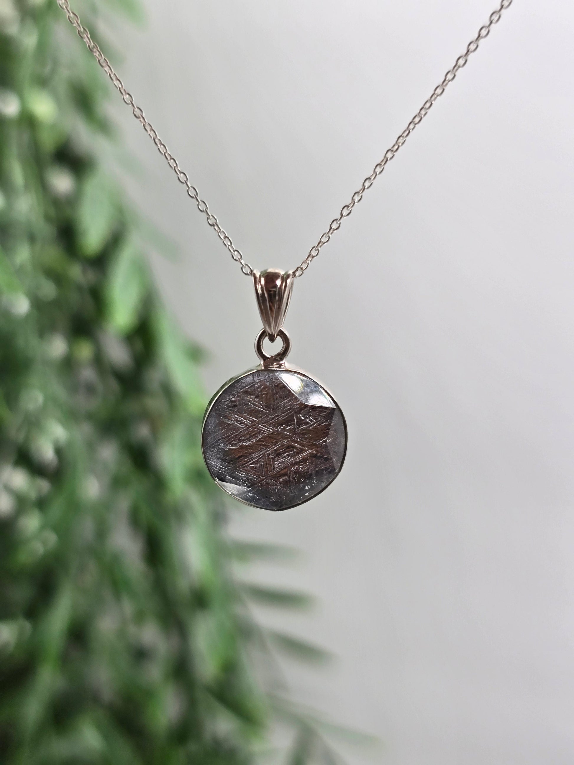 Munionalusta Meteorite Round Pendant 15mm – Swedish Iron Meteorite – Cosmic Protection, Grounding & Spiritual Awakening Crystal Wellness