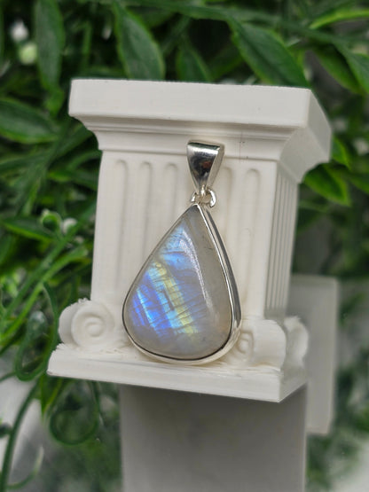 Premium Blue Fire Moonstone Pendant — Stone of Intuition, Emotional Balance & New Beginnings Crystal Wellness