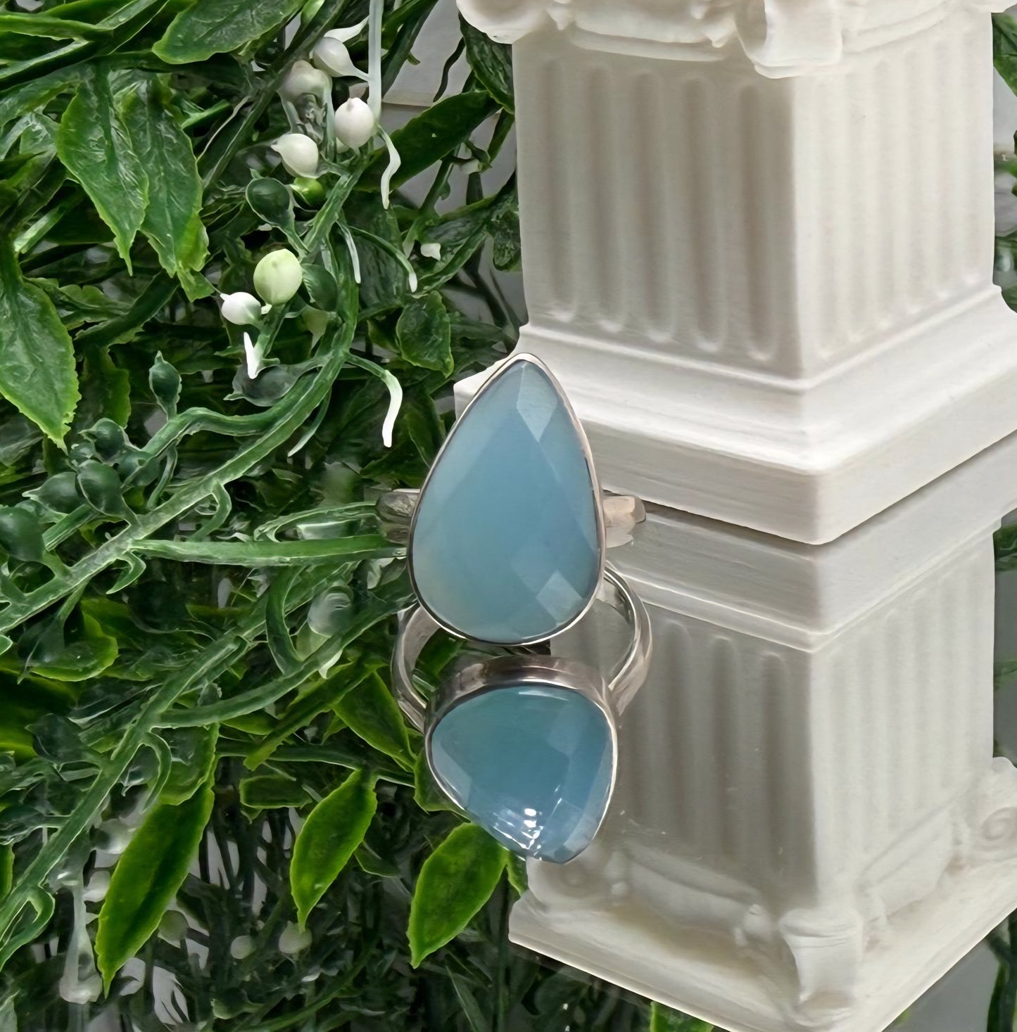 Blue Chalcedony 925 Sterling Silver Ring (Stone of Serene Expression & Emotional Harmony)
Size 8 | $88 Crystal Wellness