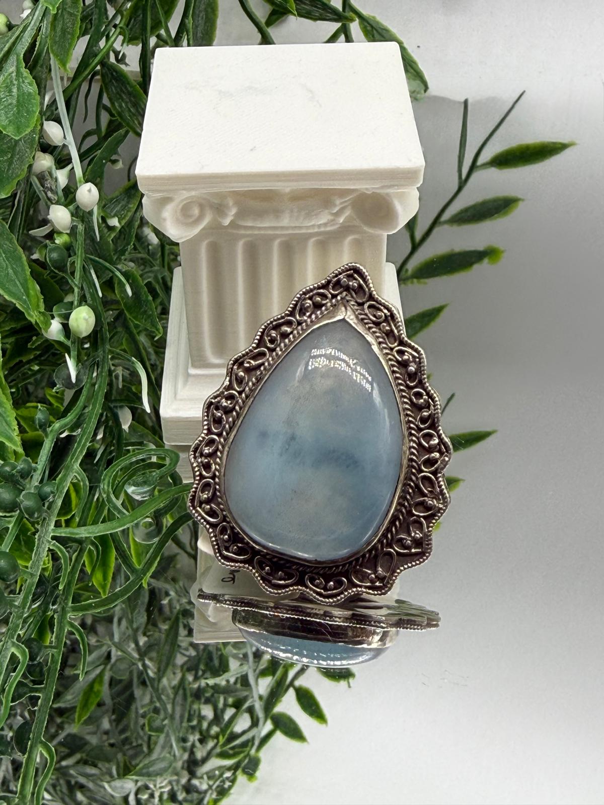 Premium Aquamarine Statement Ring in 925 Sterling Silver — Ocean Calm & Rare Elegance Crystal Wellness
