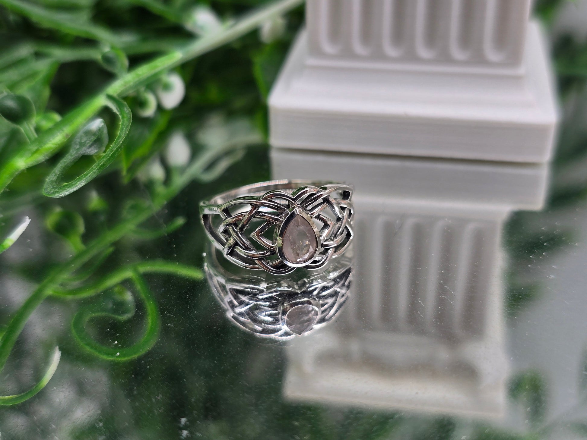 Rose Quartz Faceted 925 Sterling Silver Ring Size 7 |
Stone of Love, Self-Love & Emotional Healing Crystal Wellness
