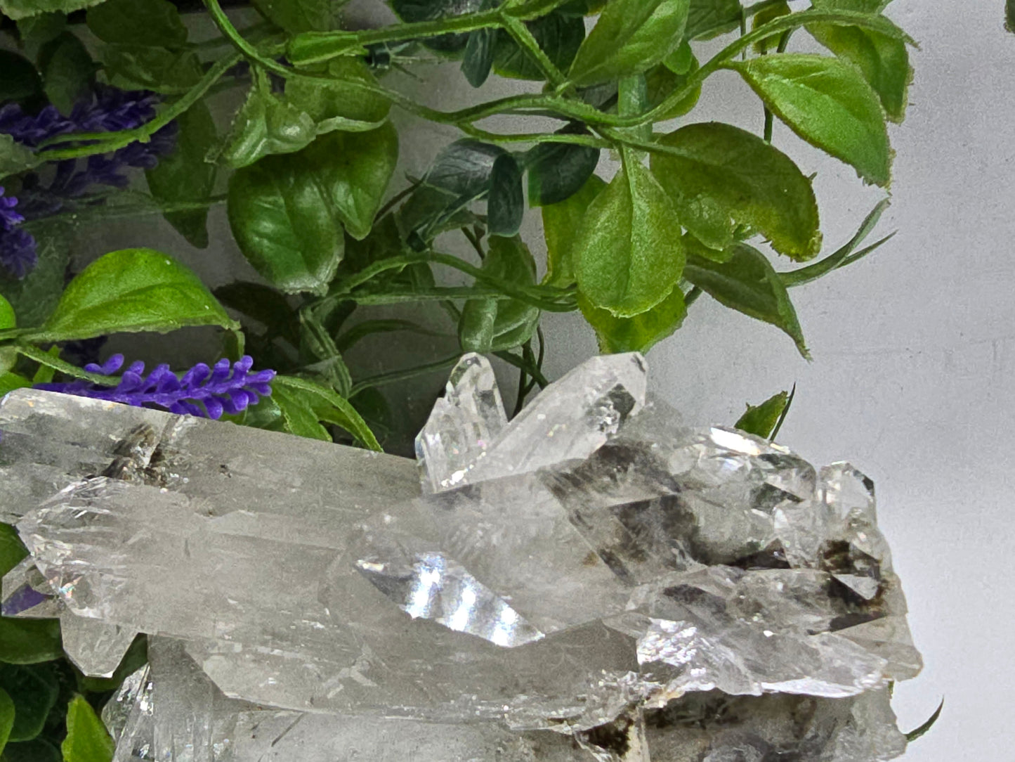 BLACK AND GREEN PHANTOM QUARTZ – “Protection & Renewal” – 12×5×3 cm Crystal Wellness